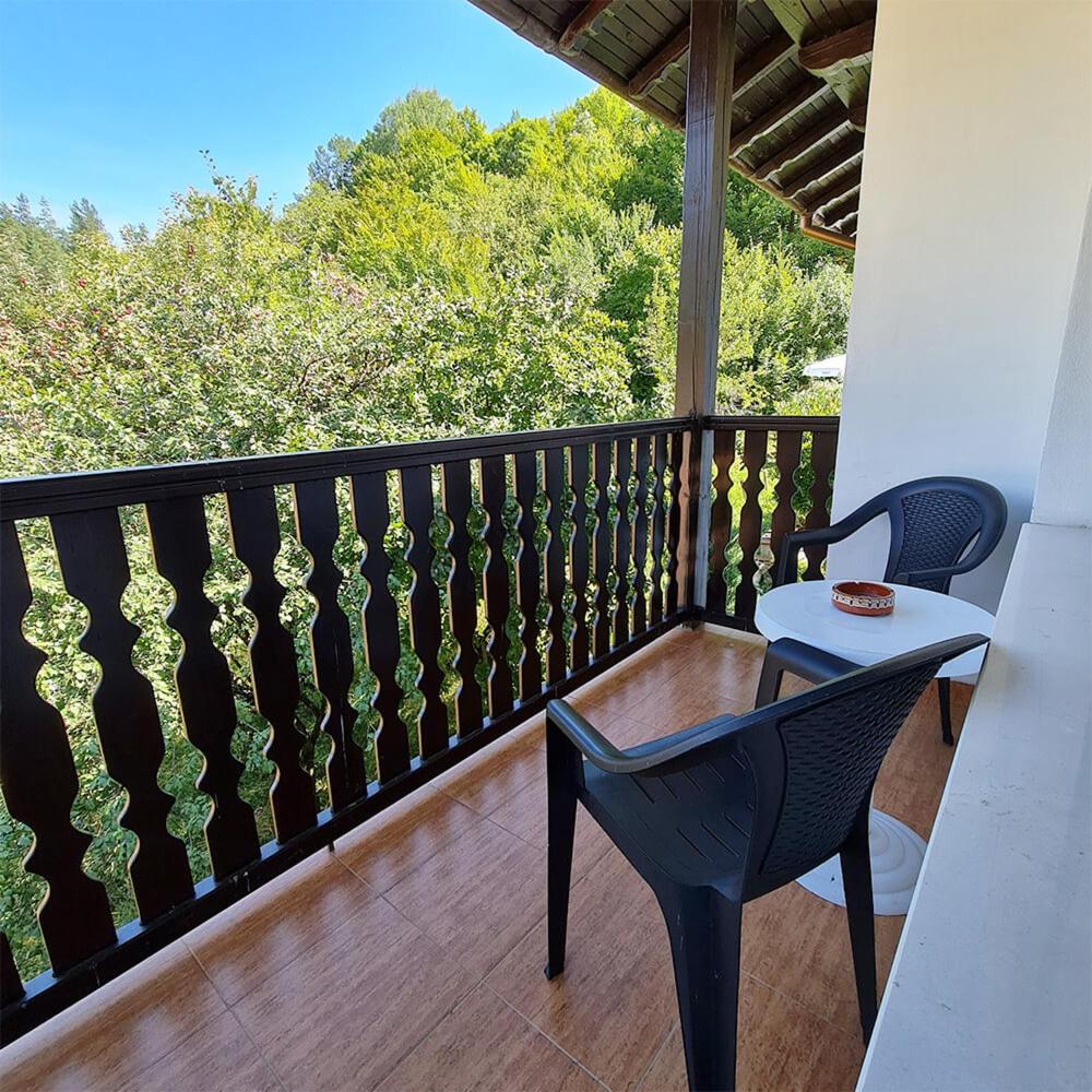 Economy Double Room with Terrace photo 3