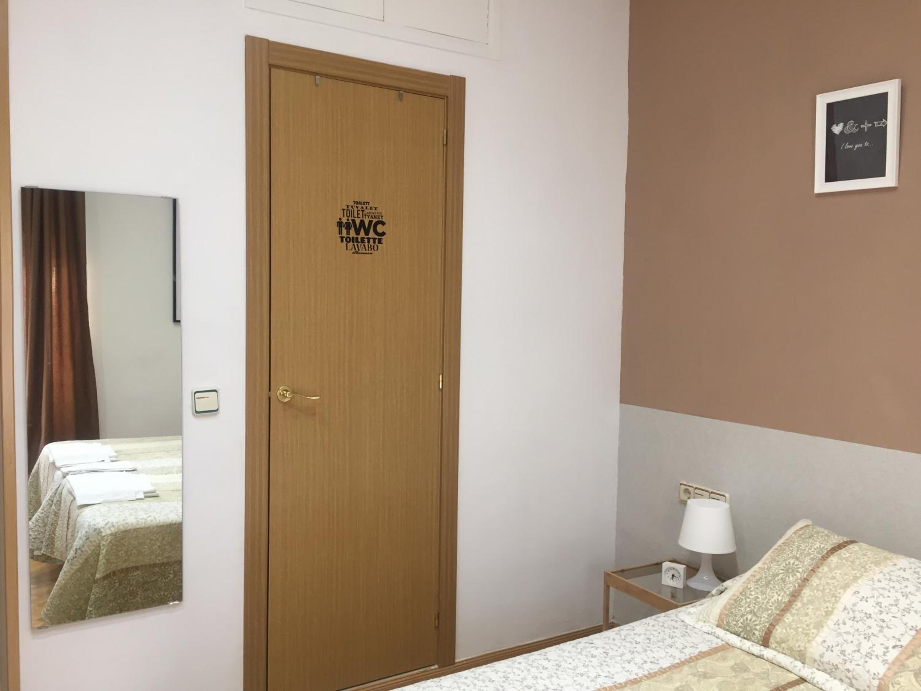 Double or Twin Room photo 3