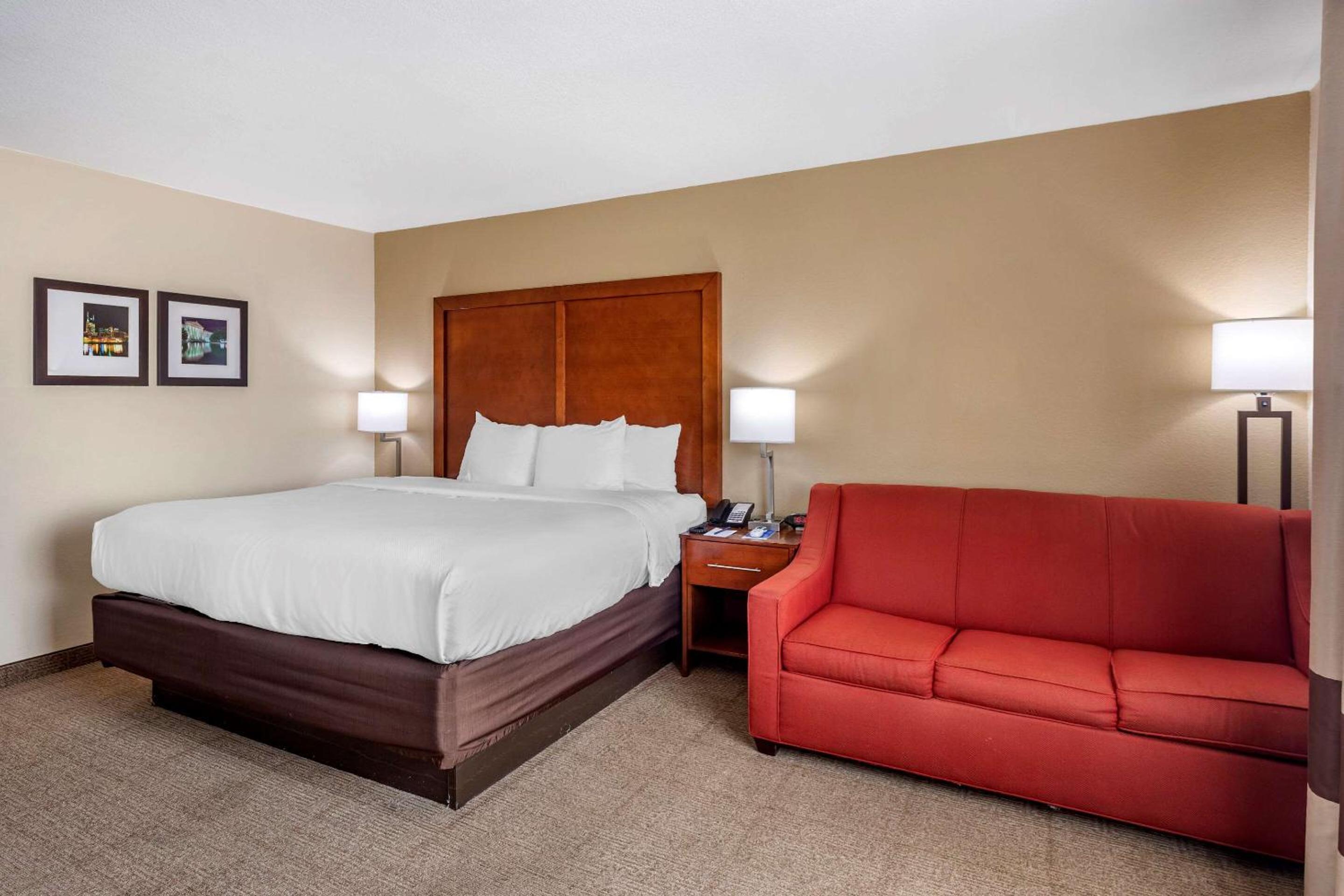 Superior King Room - Non-Smoking - Photo 2