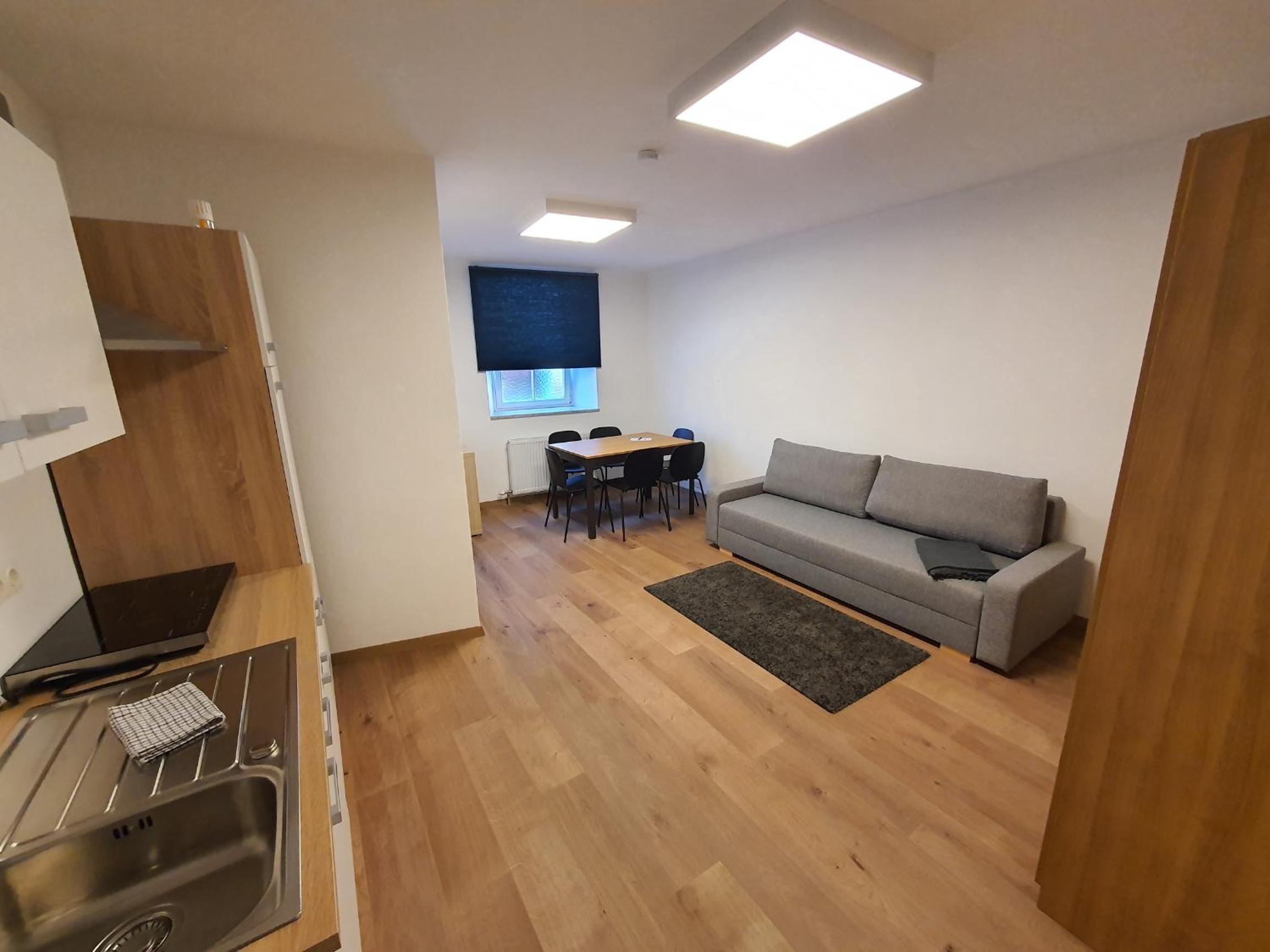 One-Bedroom Apartment photo 1