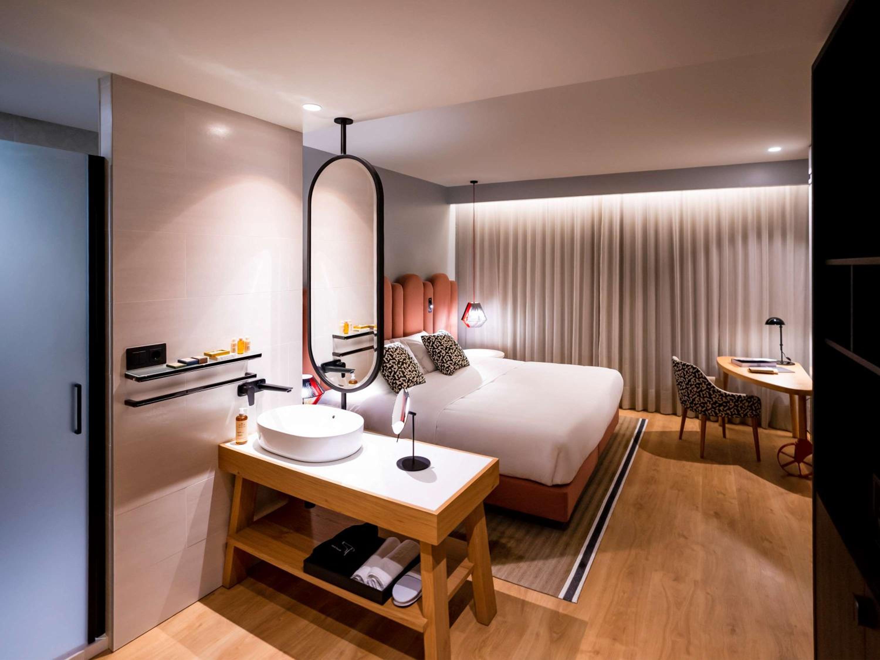 Superior Room - Photo 8