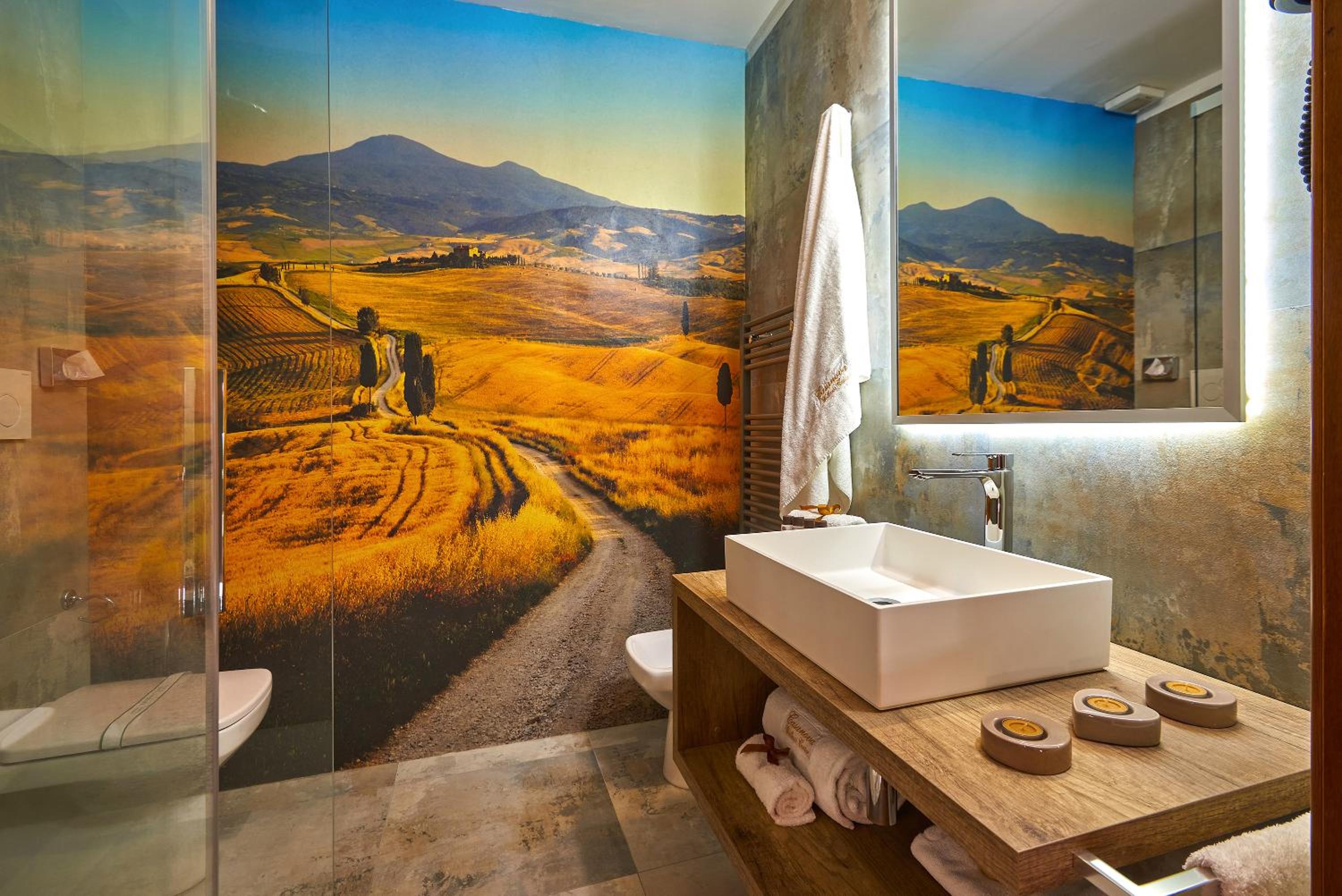 Deluxe Junior Suite - Photo 2