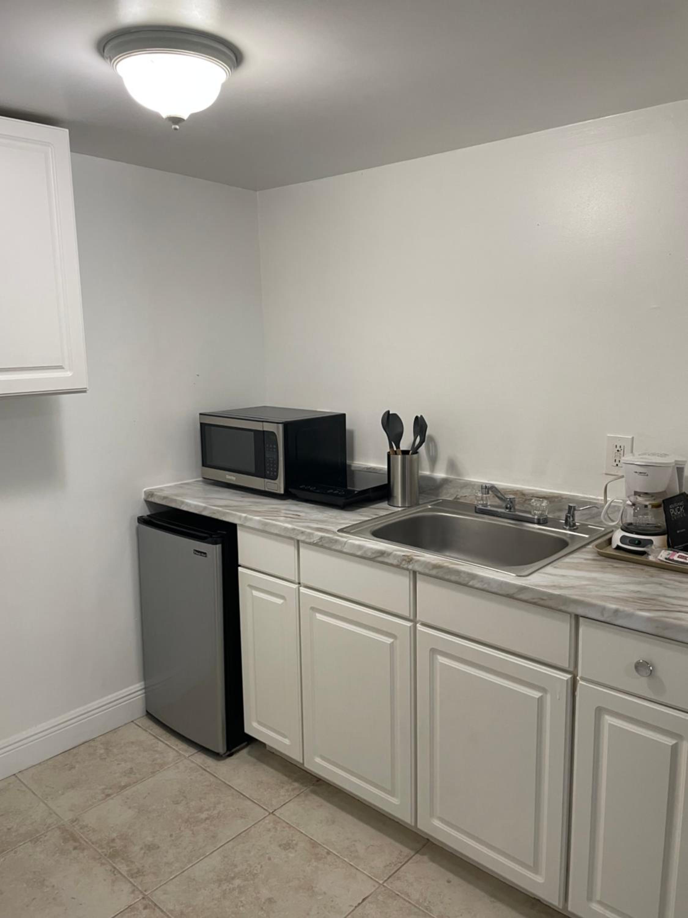 Superior Double Room with Two Double Beds and Kitchen - Free Parking - Photo 15