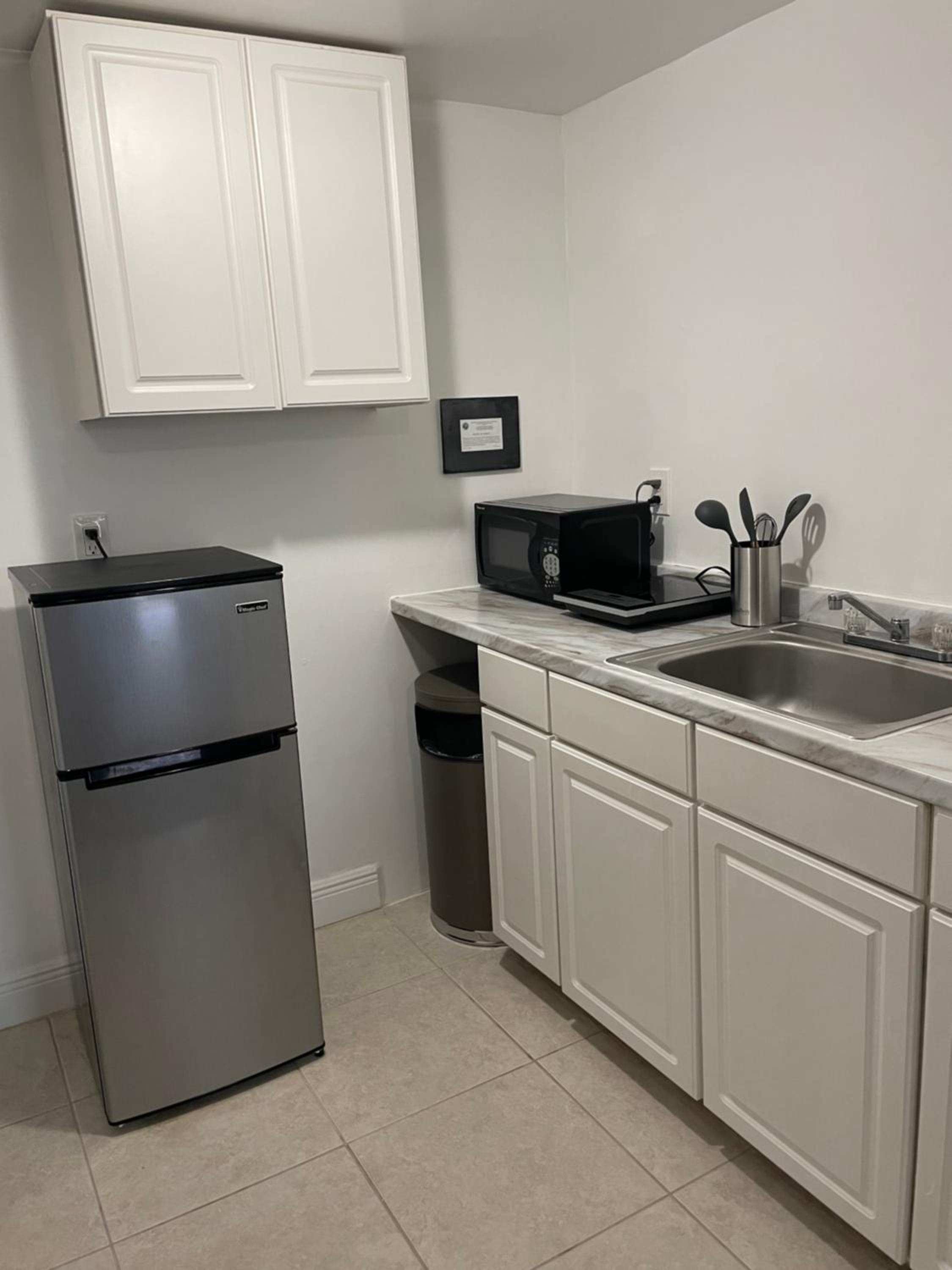 Superior Double Room with Two Double Beds and Kitchen - Free Parking - Photo 2