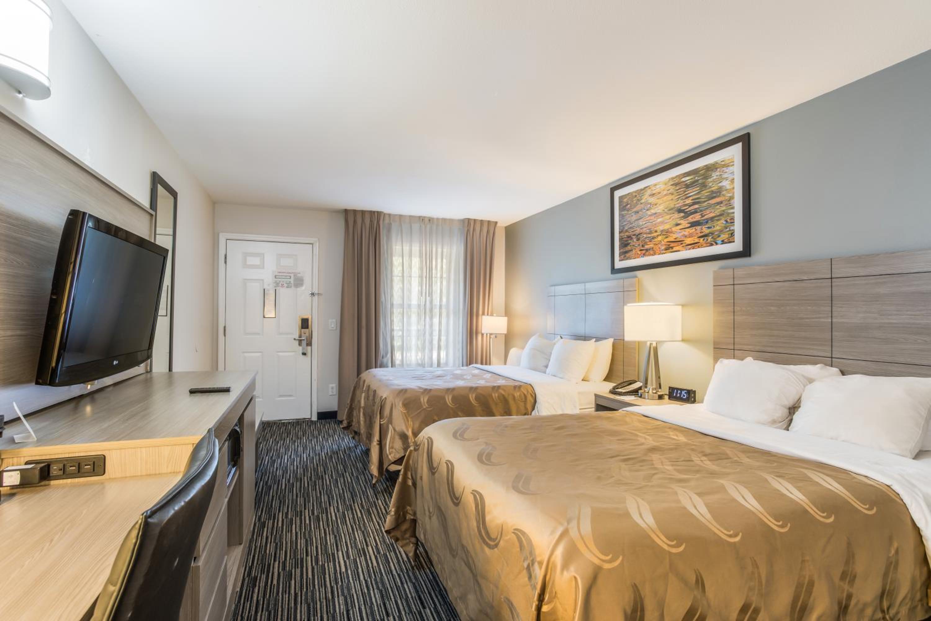 Double Room with Two Double Beds - Non-Smoking - Photo 1