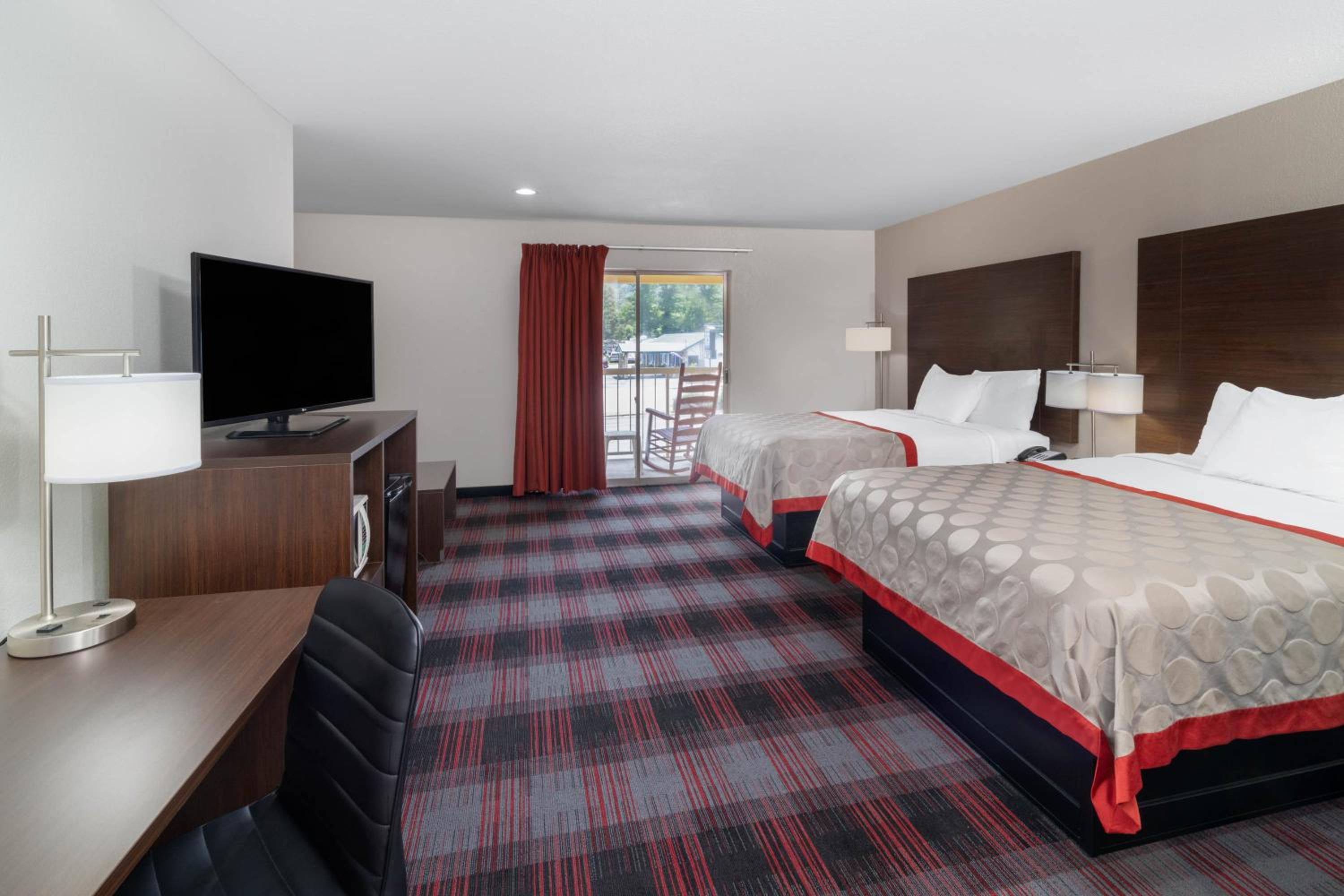 King Room with Mountain View- Non-Smoking