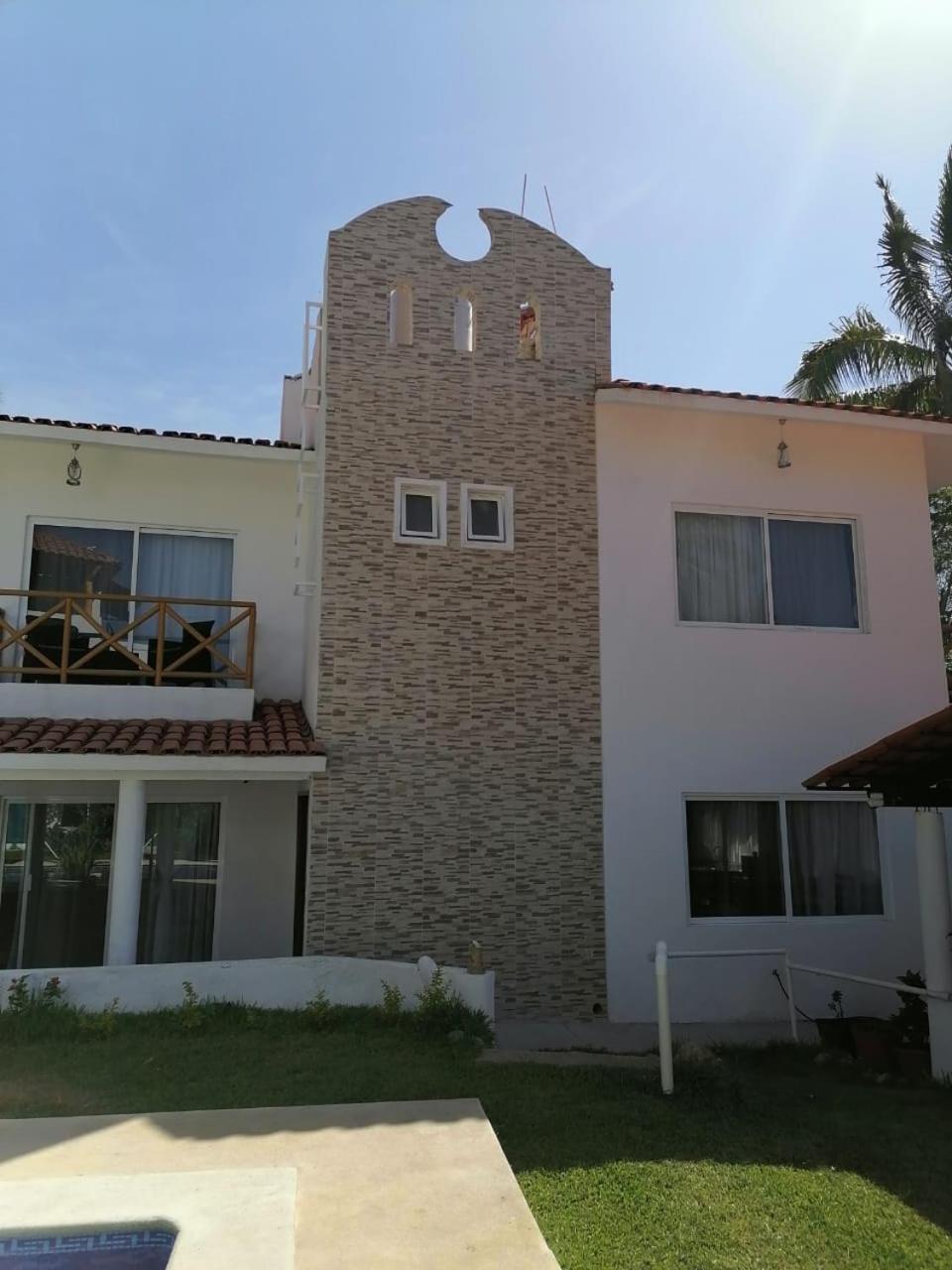 Three-Bedroom House - Photo 48