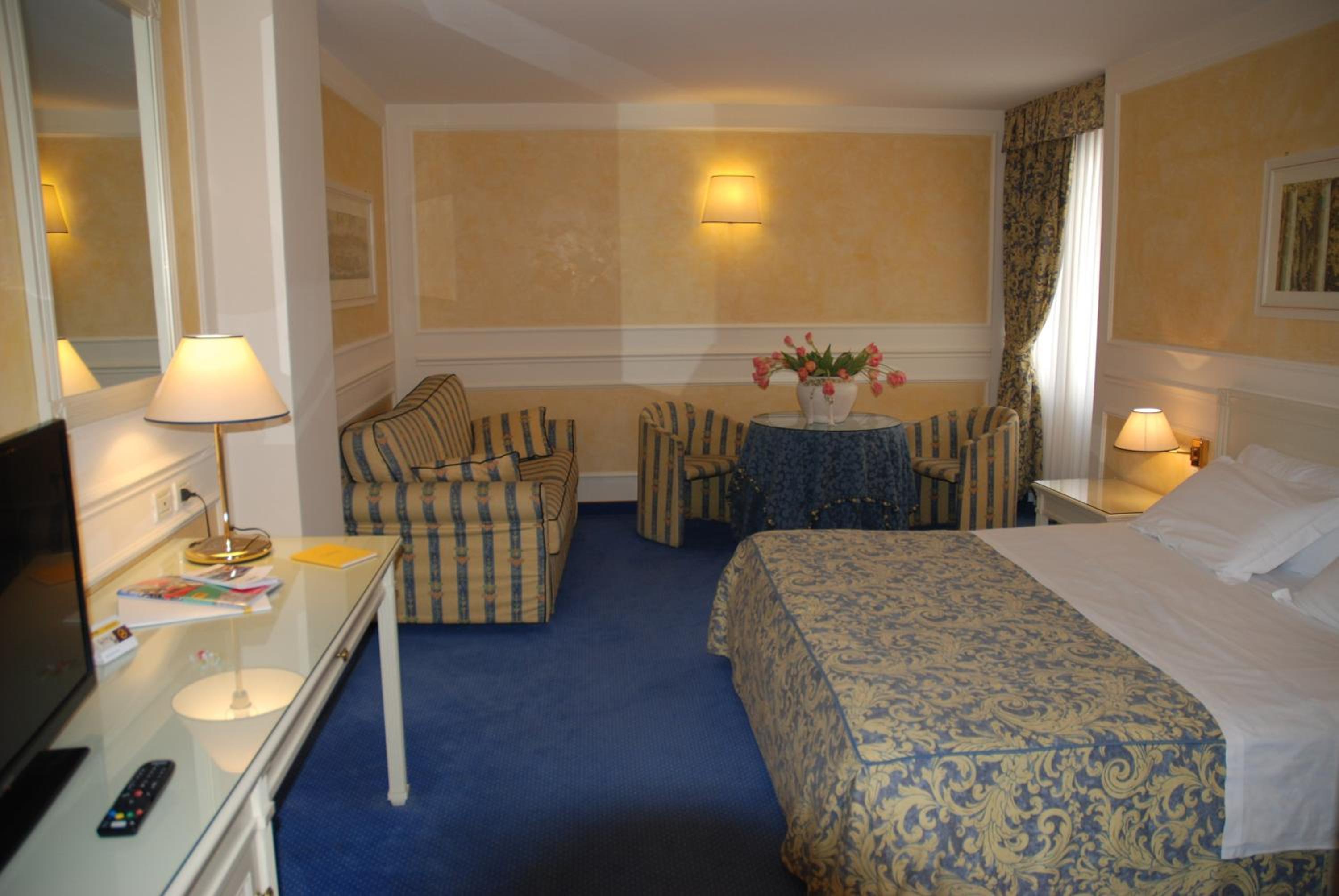 Junior Suite - Photo 2
