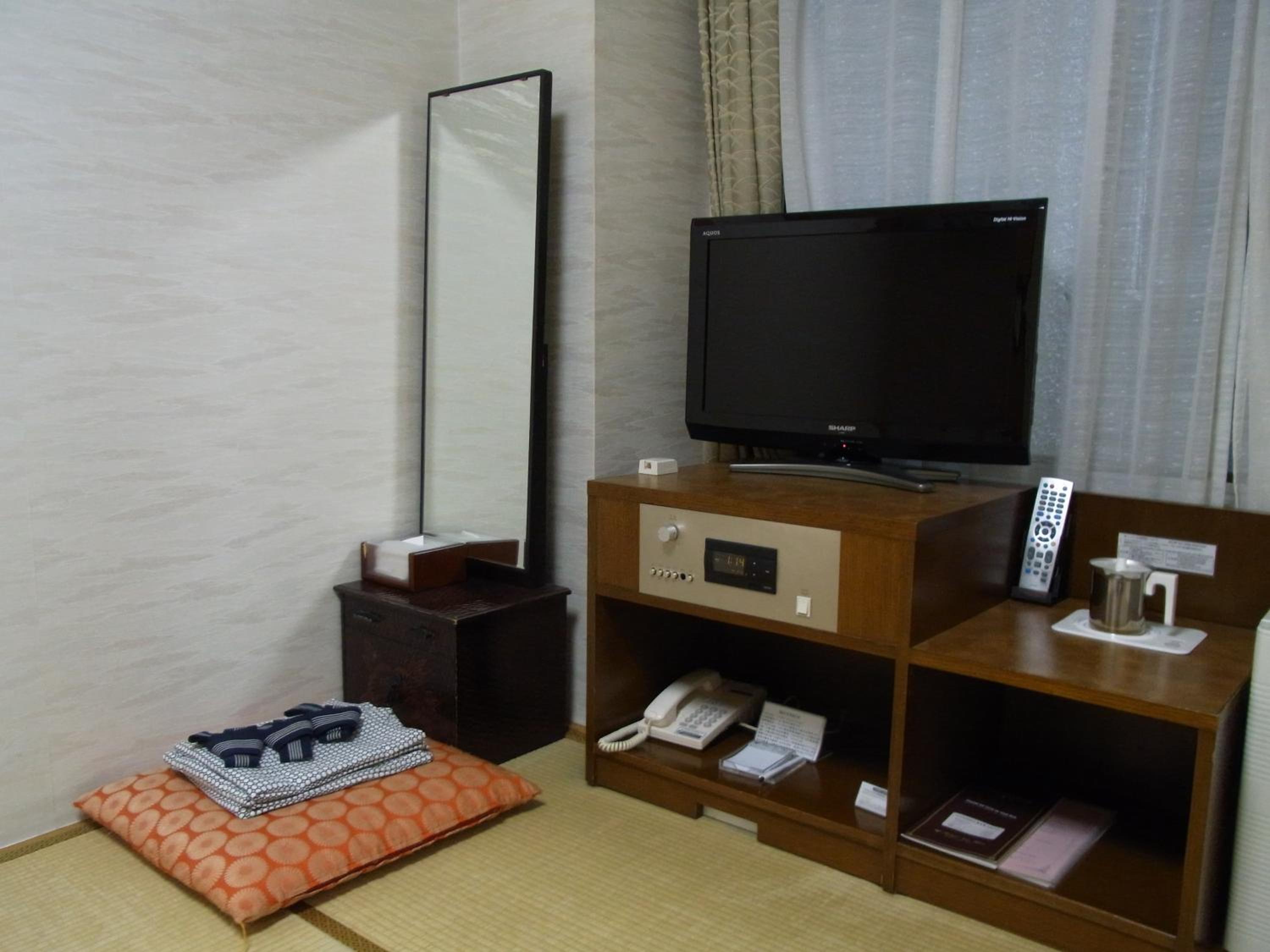 Japanese-Style Room - Non-Smoking