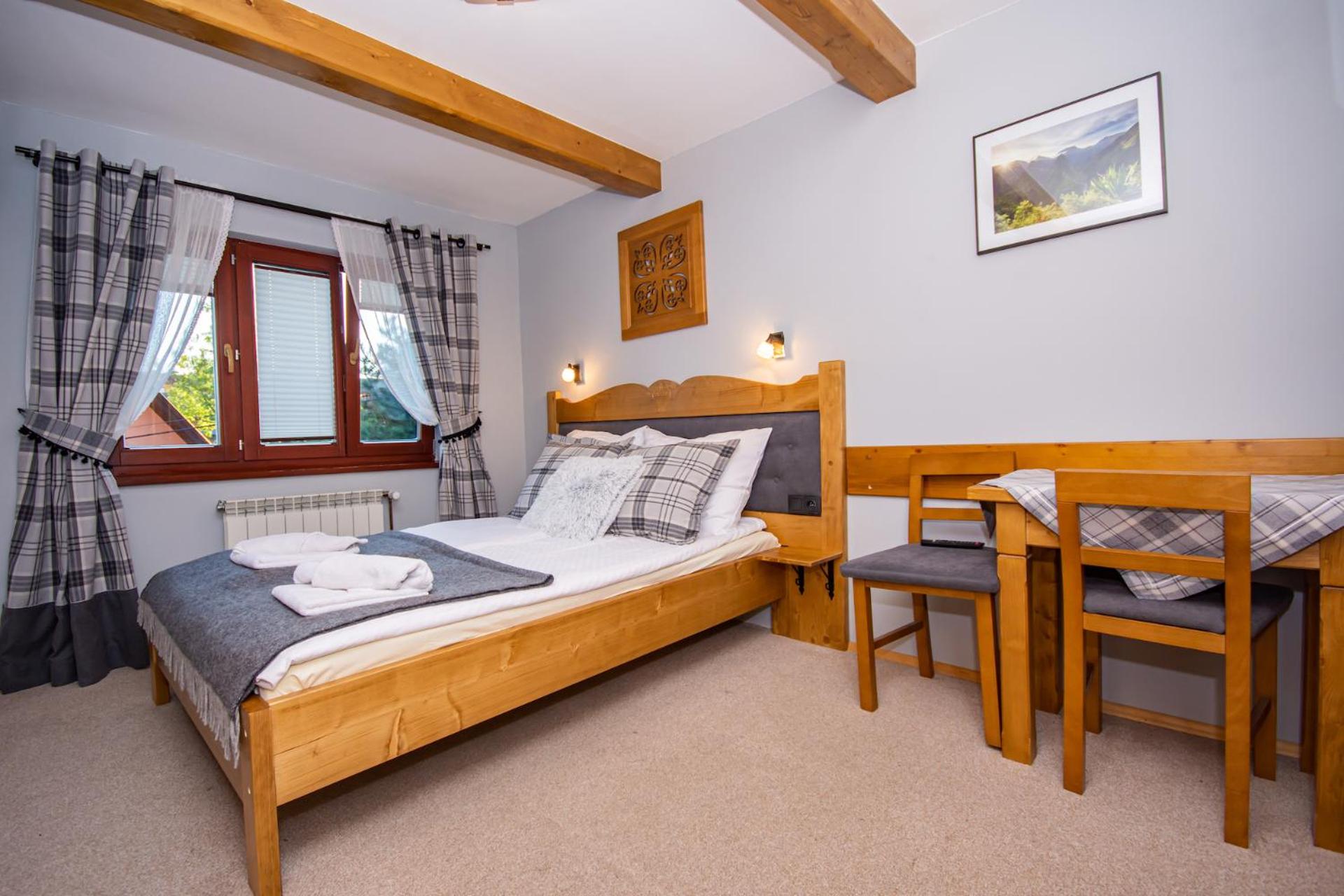 Deluxe Double Room with Shower photo 2