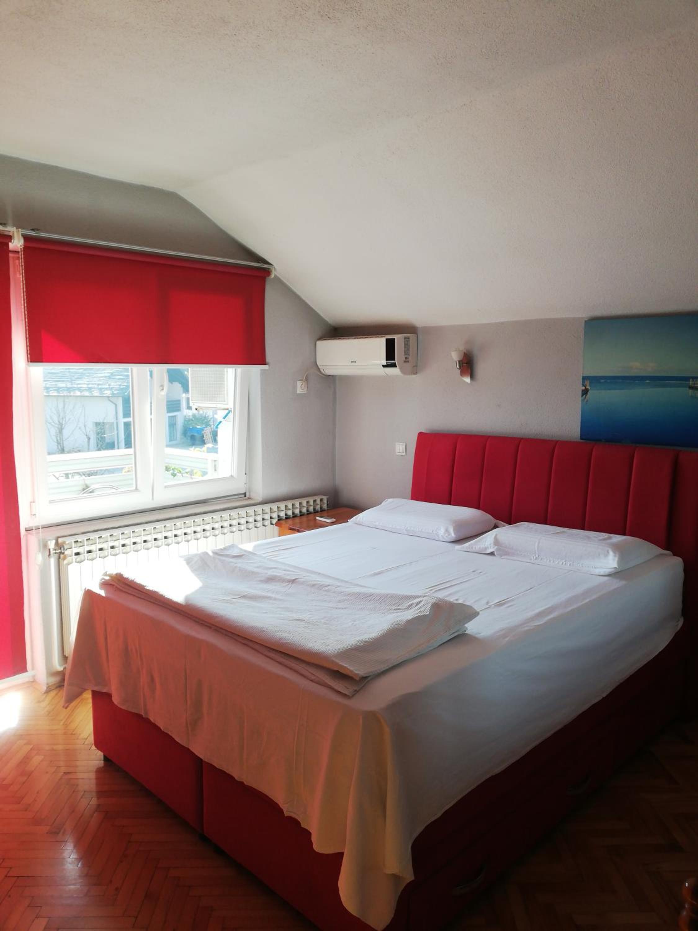 Deluxe Double Room with Extra Bed photo 2