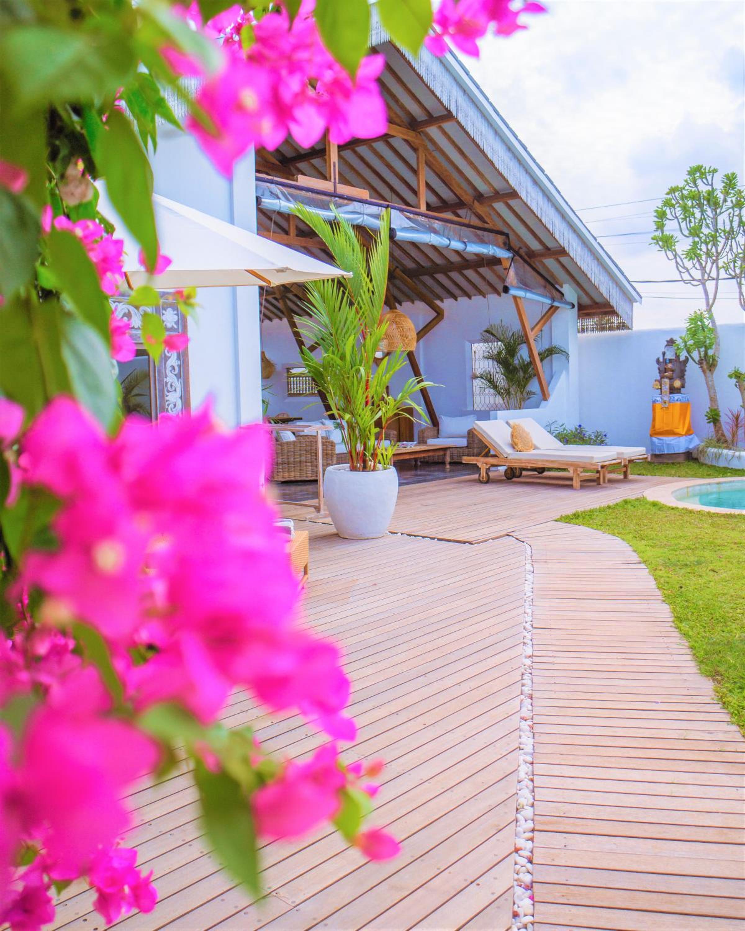 Three-Bedroom Villa - Photo 18