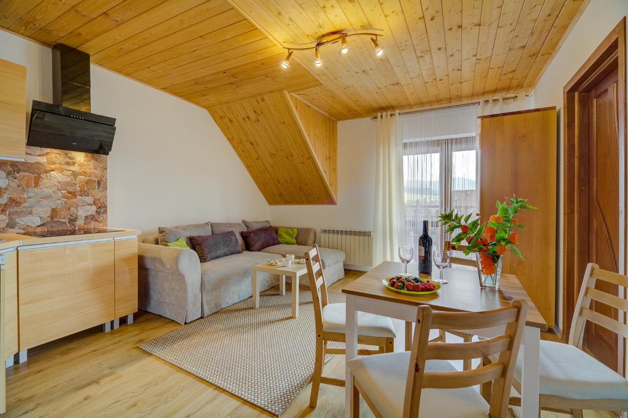 Apartment with Balcony photo 1