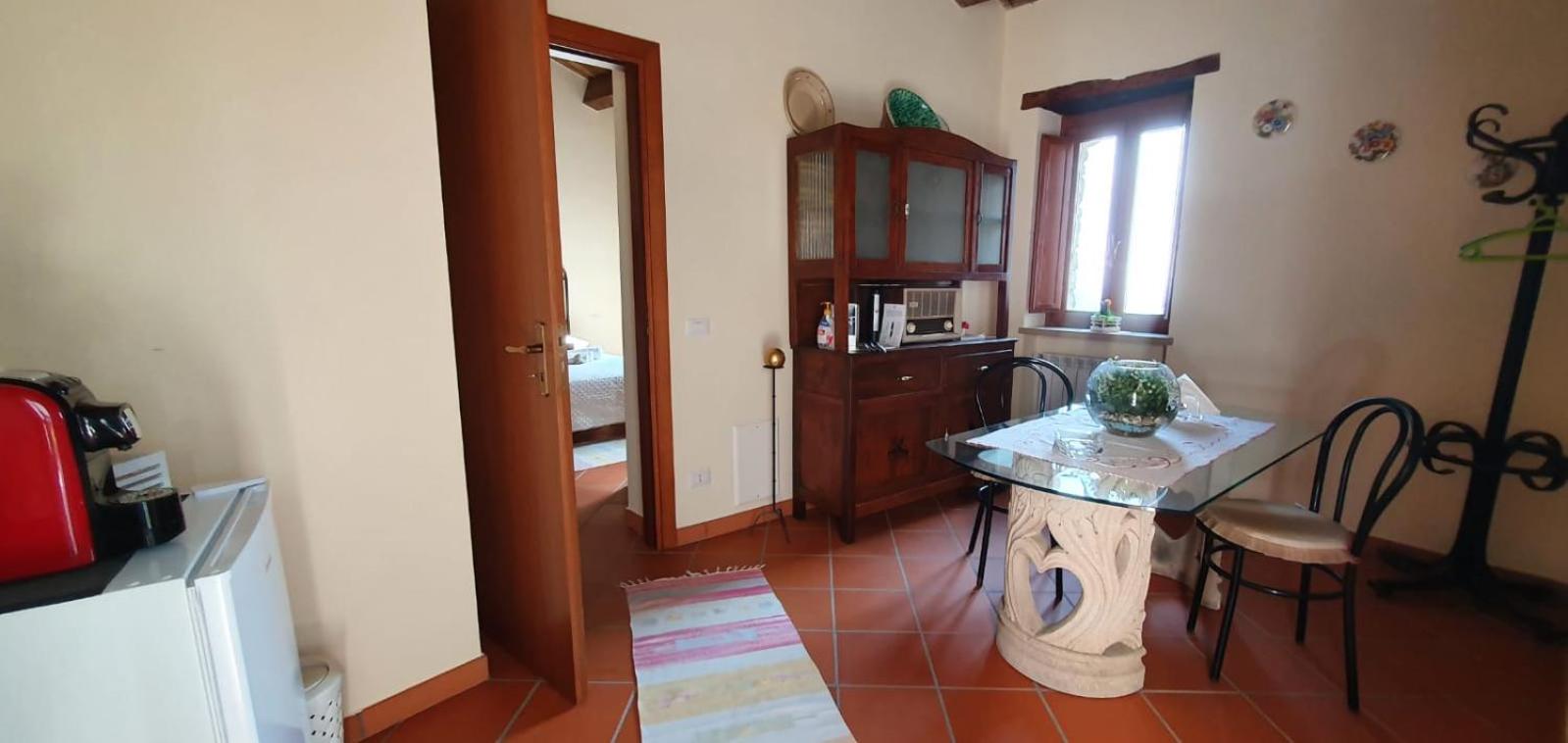 Quadruple Room with Private Bathroom - Photo 7