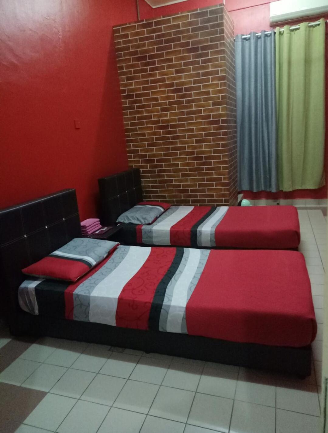 Standard Twin Room photo 2