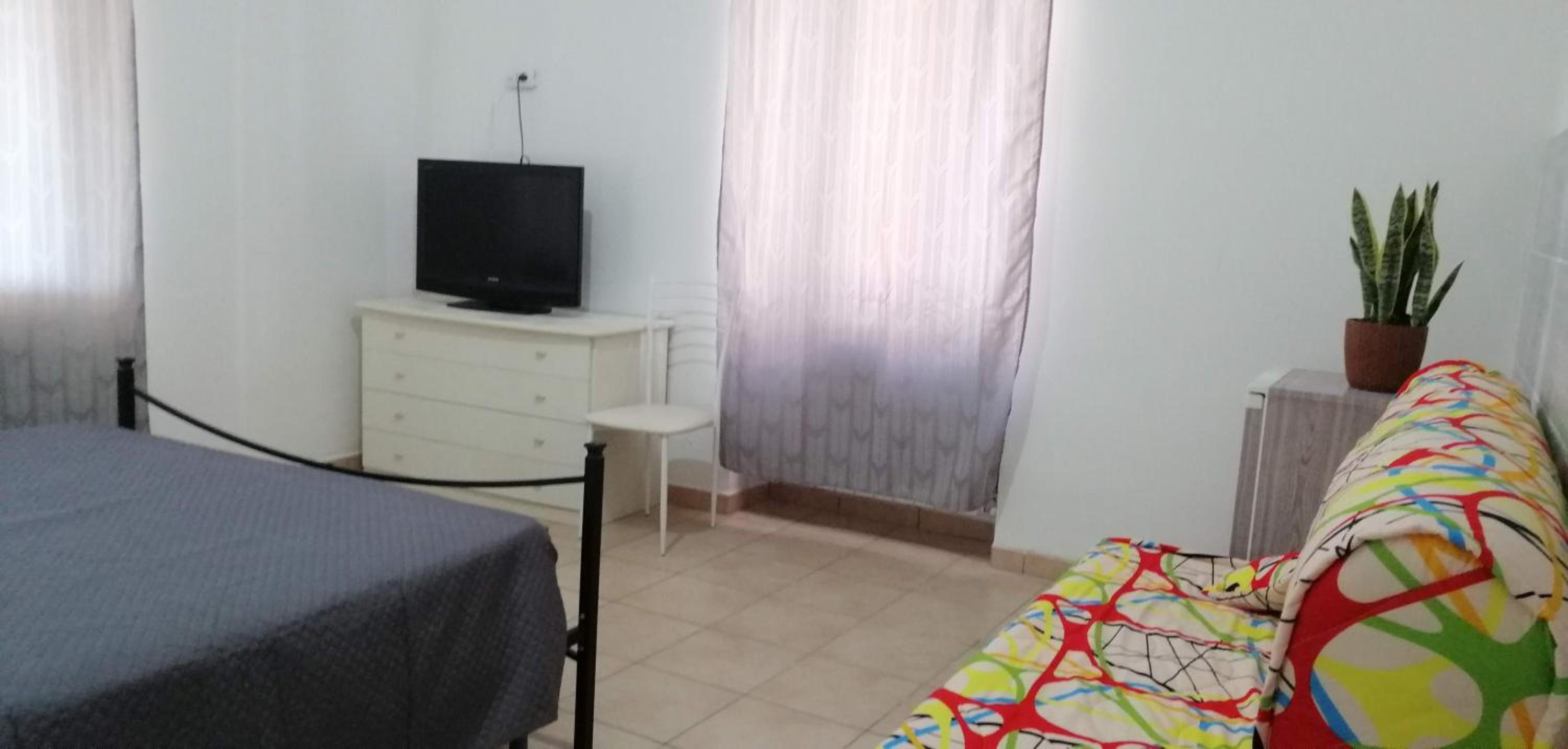 Classic Triple Room - Photo 7