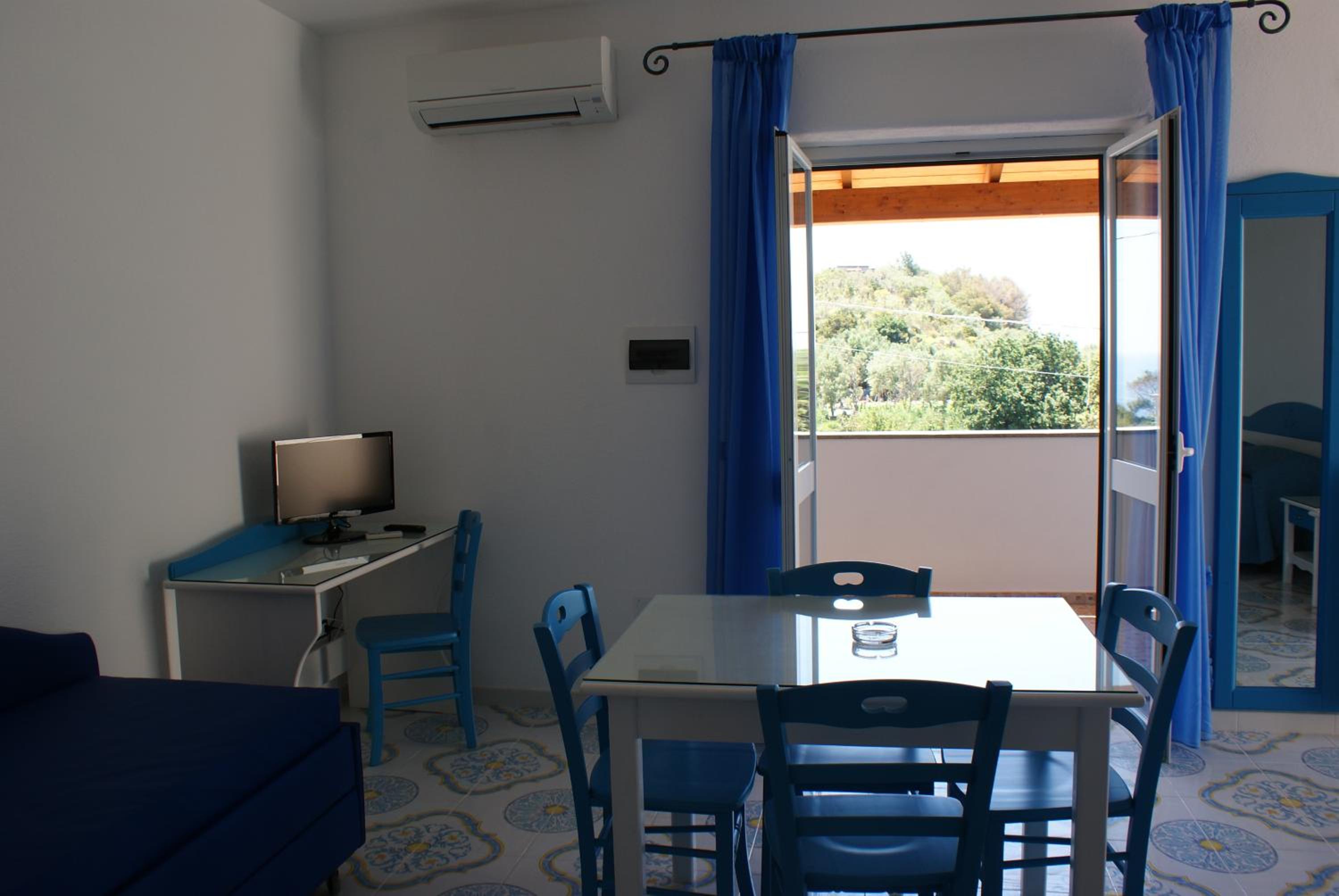 Studio with Sea View