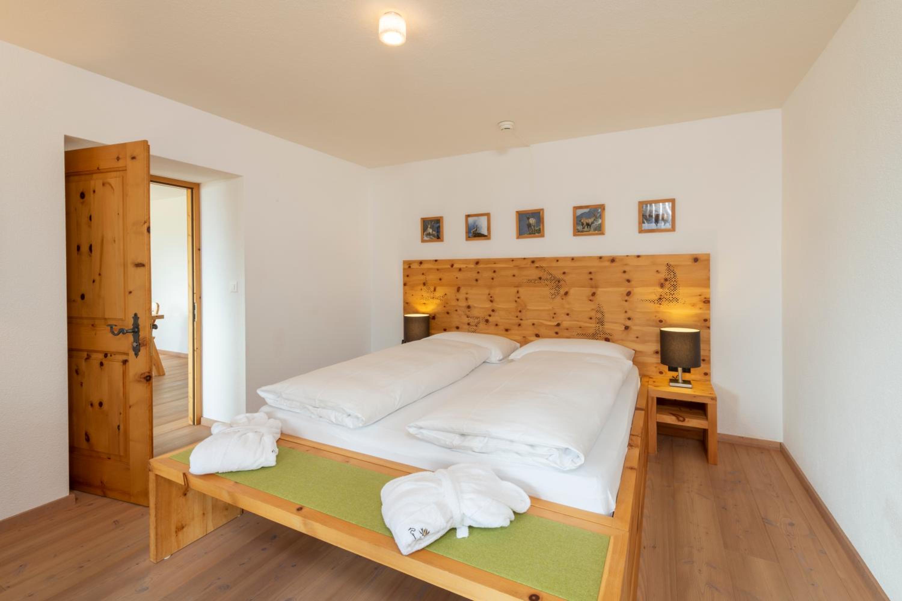 Suite with Lake View photo 3