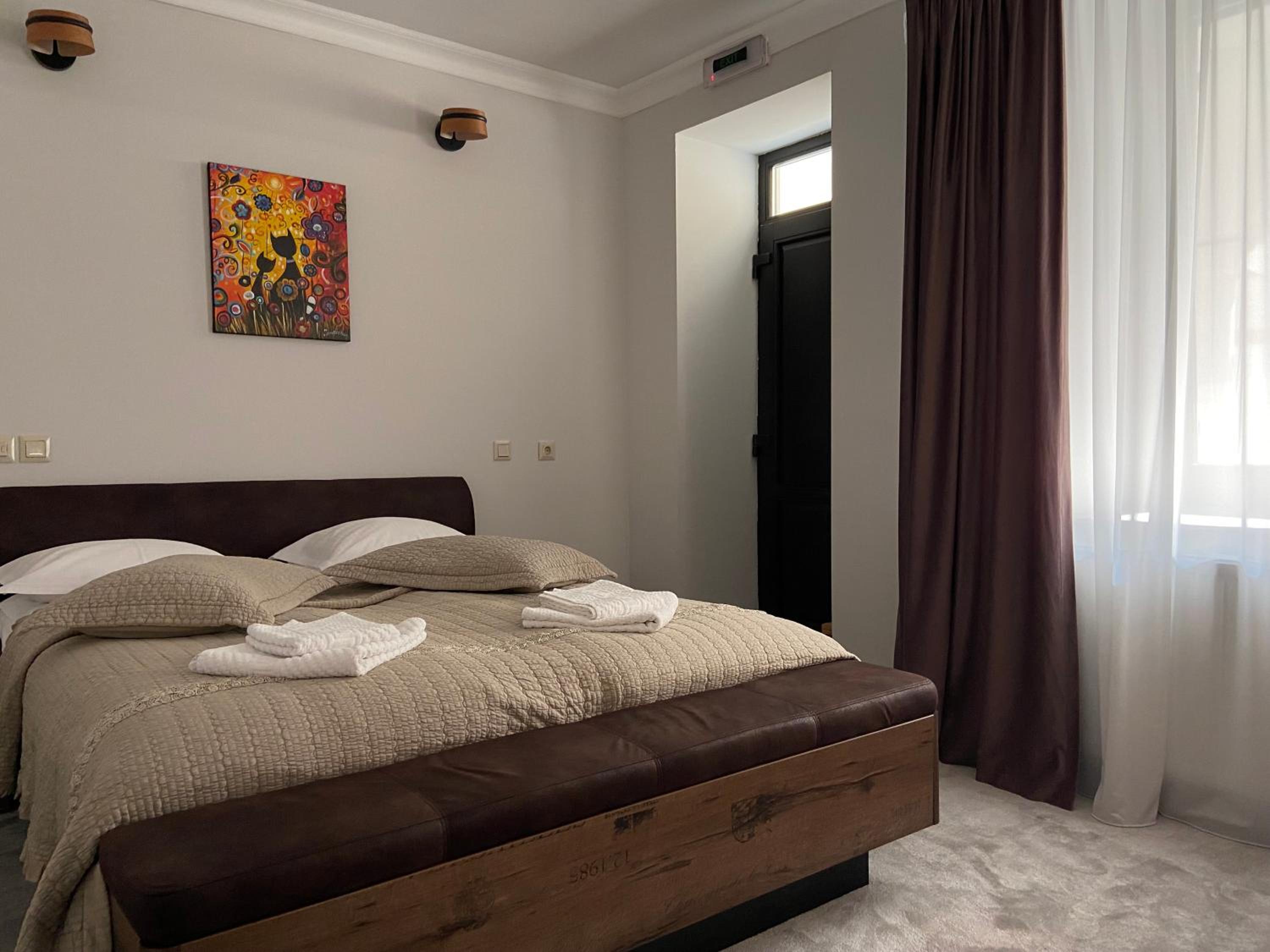 Deluxe Double Room photo 2