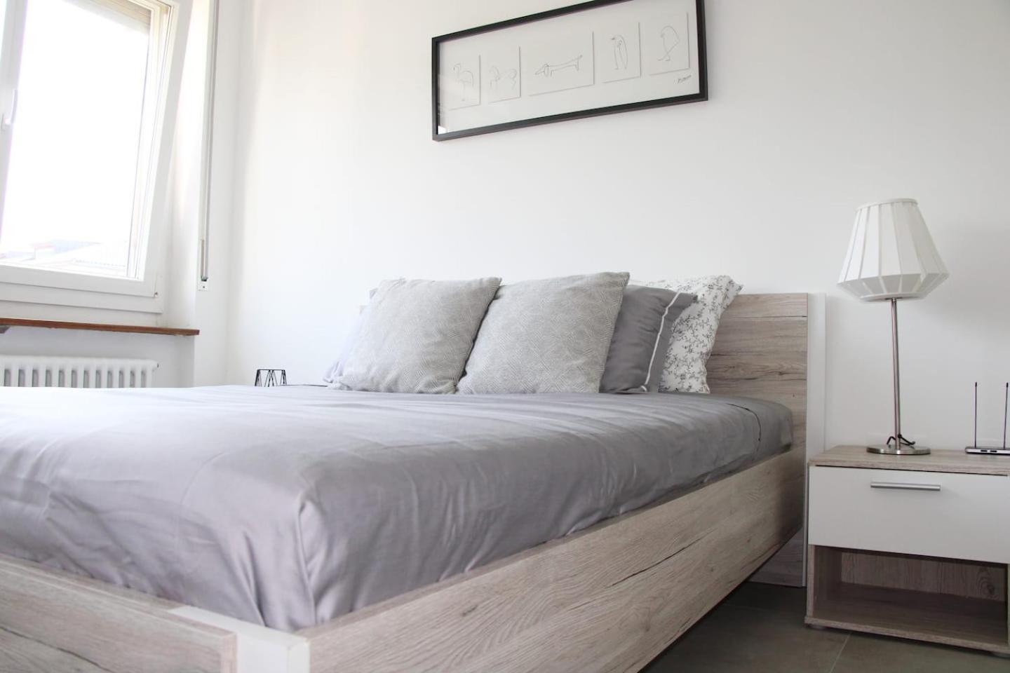 One-Bedroom Apartment - Photo 1