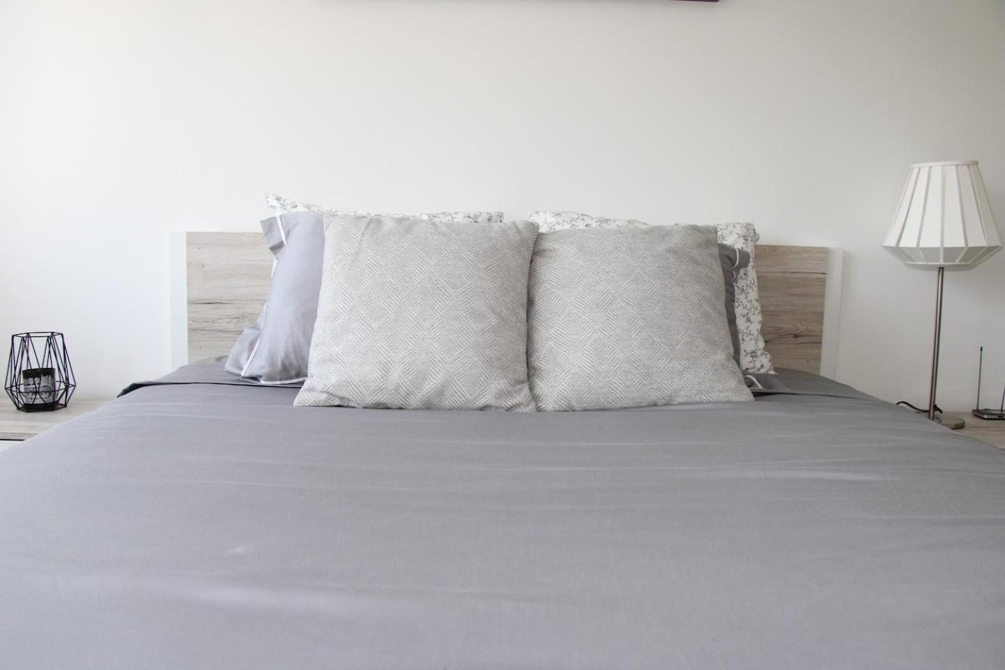 One-Bedroom Apartment - Photo 21