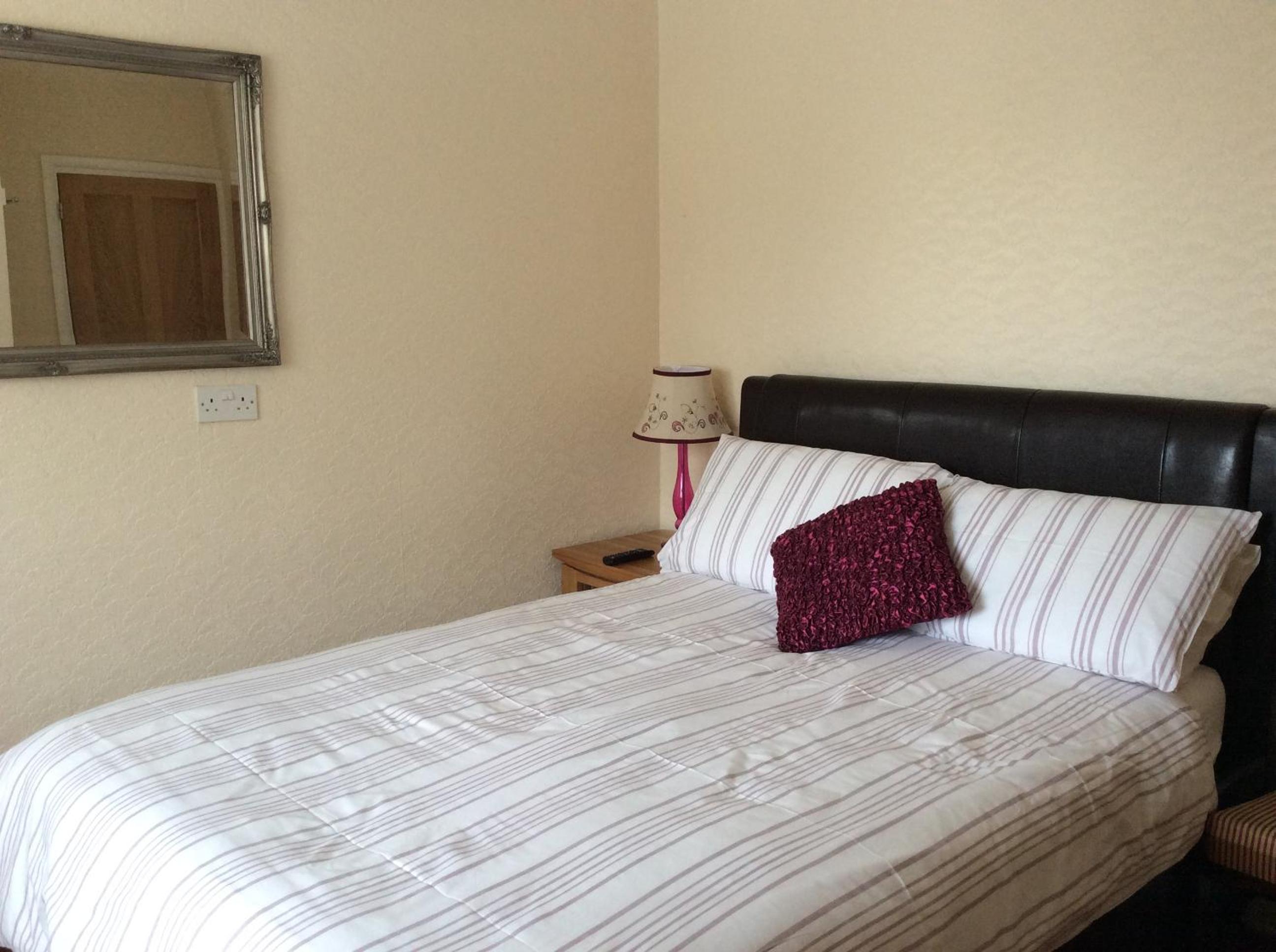 Double Room with Private Bathroom photo 3