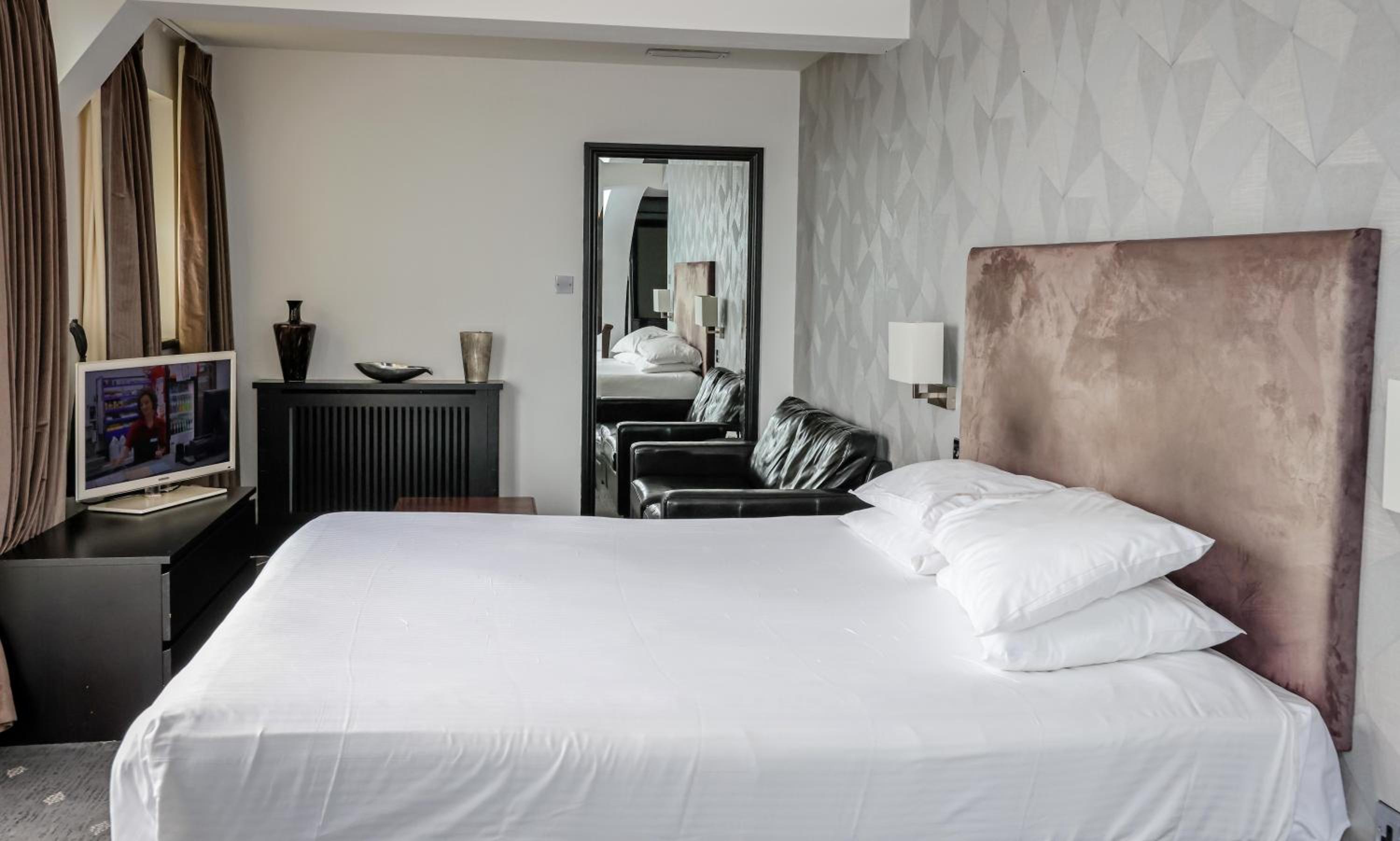 Superior Double Room with Ocean View & Balcony - Photo 6