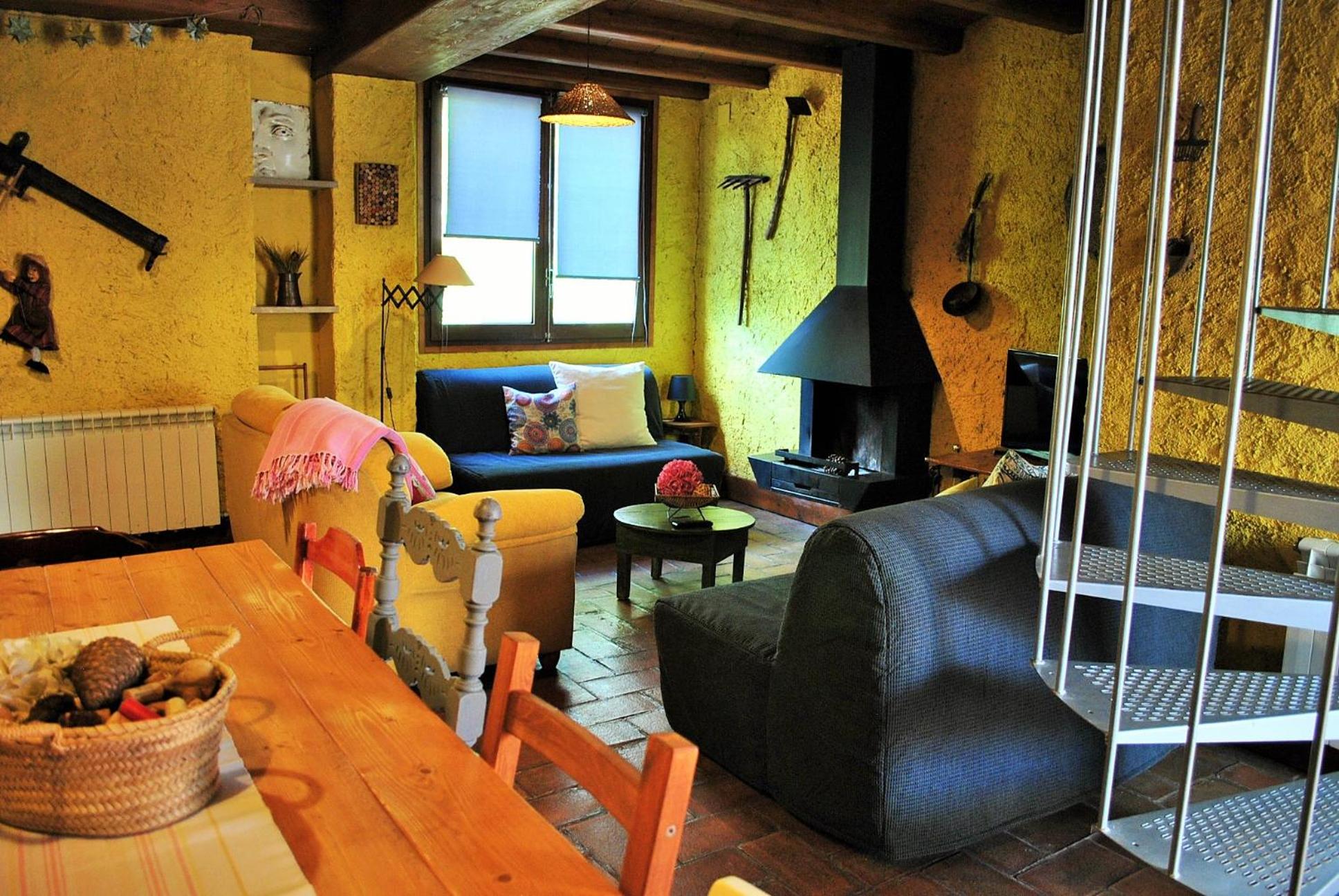 Three-Bedroom House photo 3