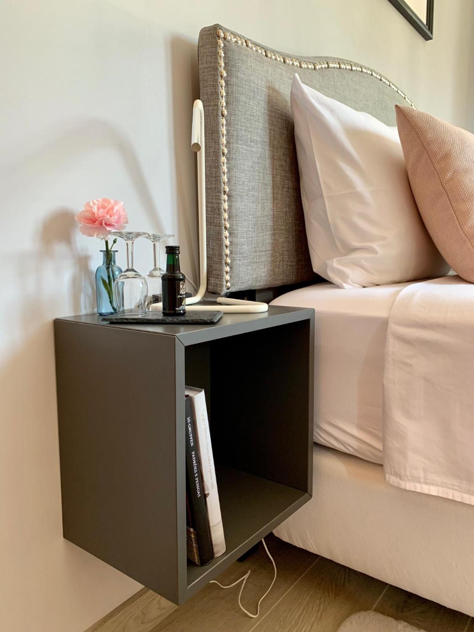Suite - Photo 10
