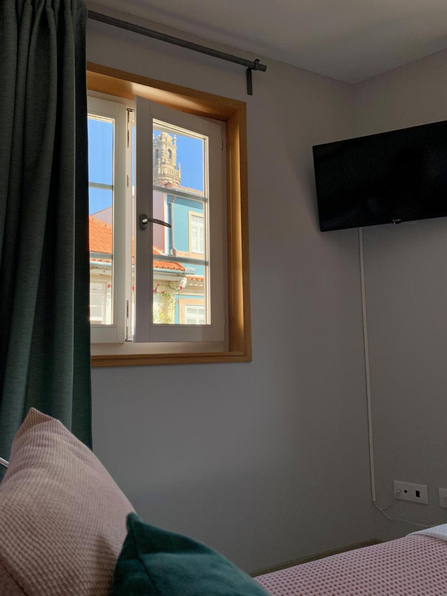 Suite - Photo 17