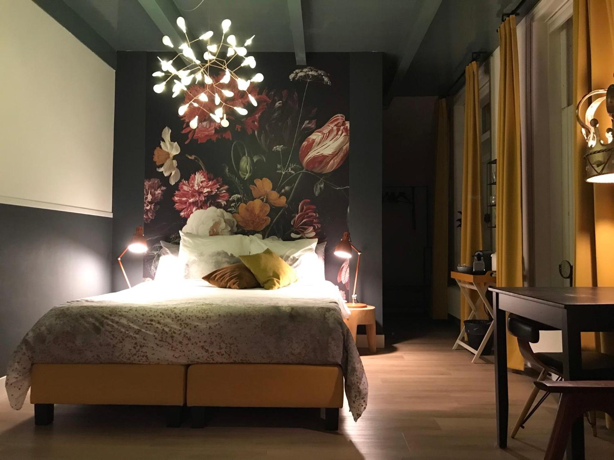 Deluxe King Room photo 1