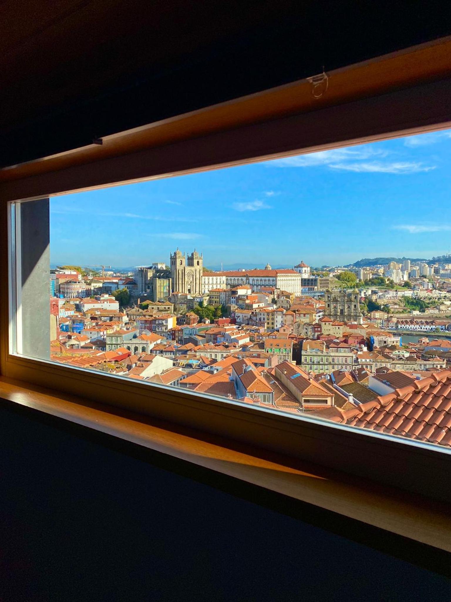 Suite with River View - Photo 11