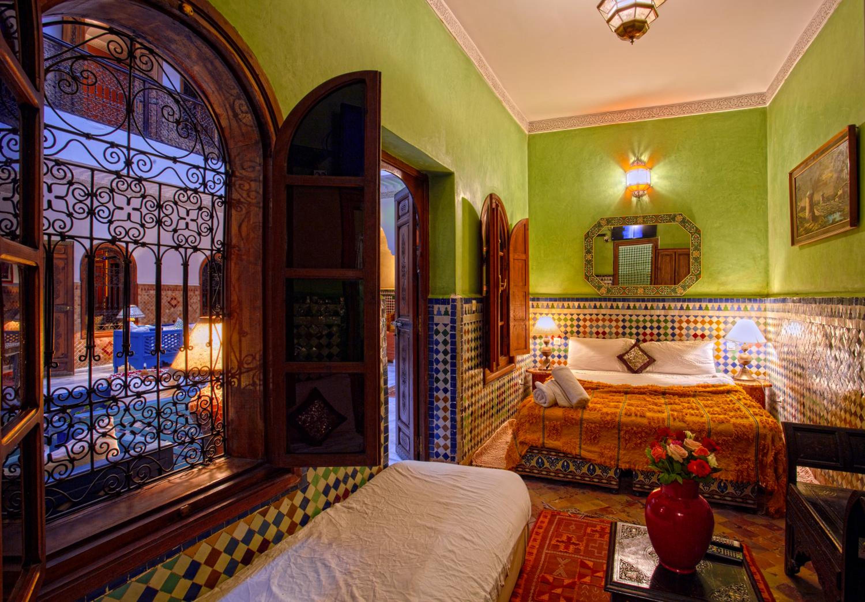 Deluxe Double Room (2 Adults + 1 Child)