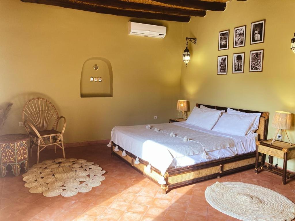 Double Room with Garden View - Photo 11