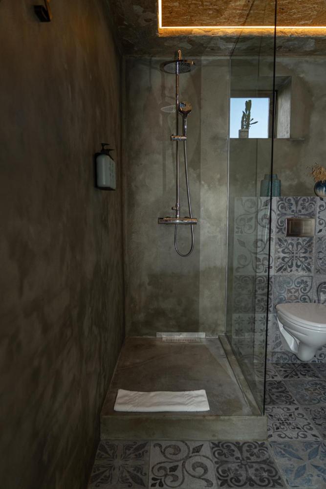 Two-Bedroom Villa - Photo 56