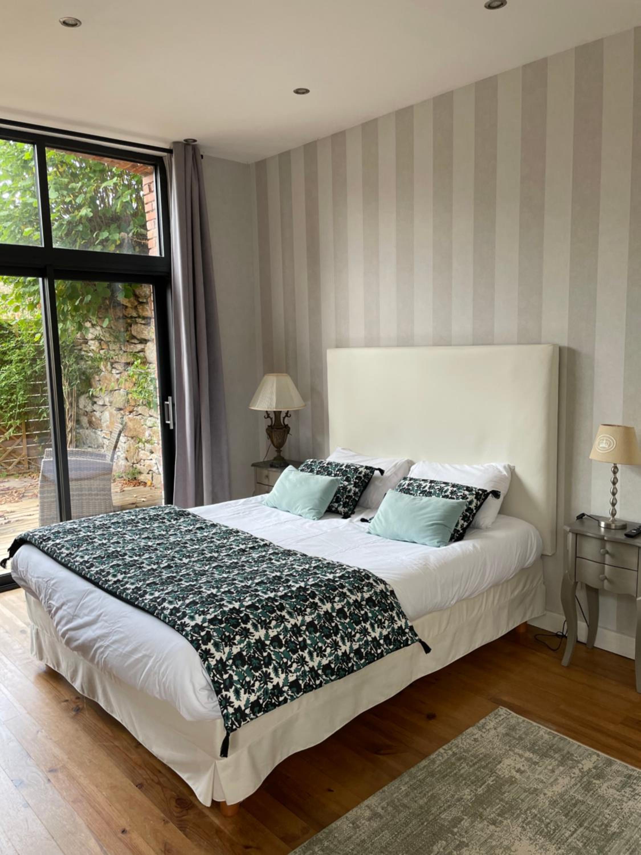 Deluxe Suite with Terrace photo 3