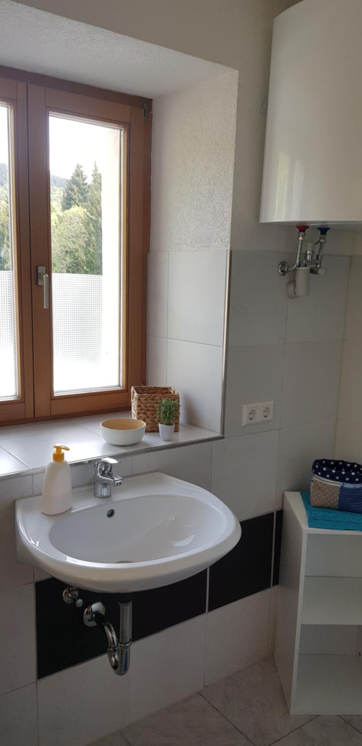 One-Bedroom Apartment - Photo 13