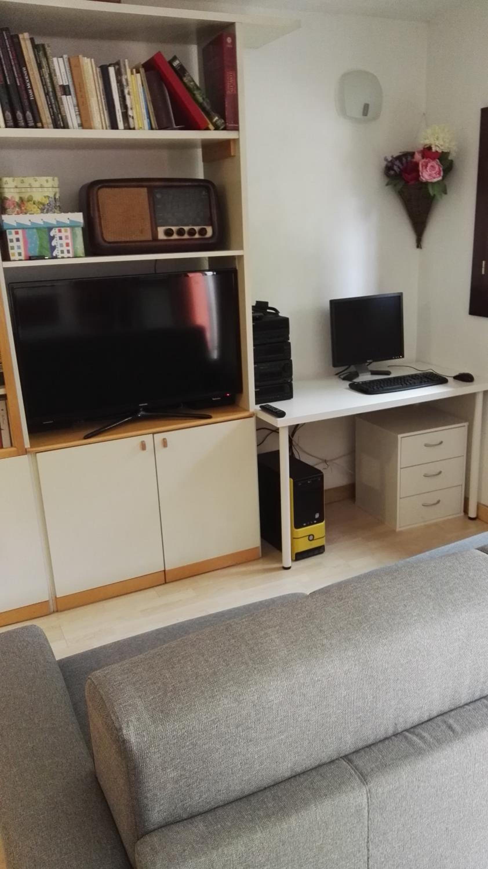 Apartment - Photo 2