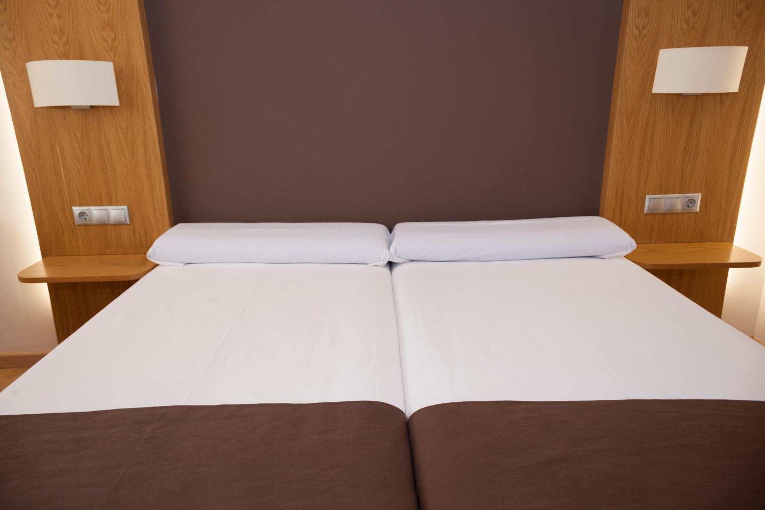 Double Or Twin Room photo 2