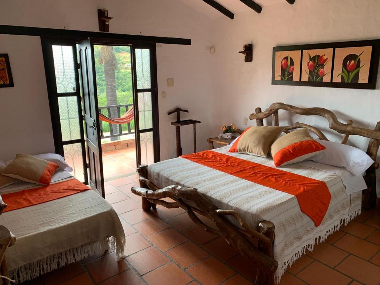 Four-Bedroom House photo 1