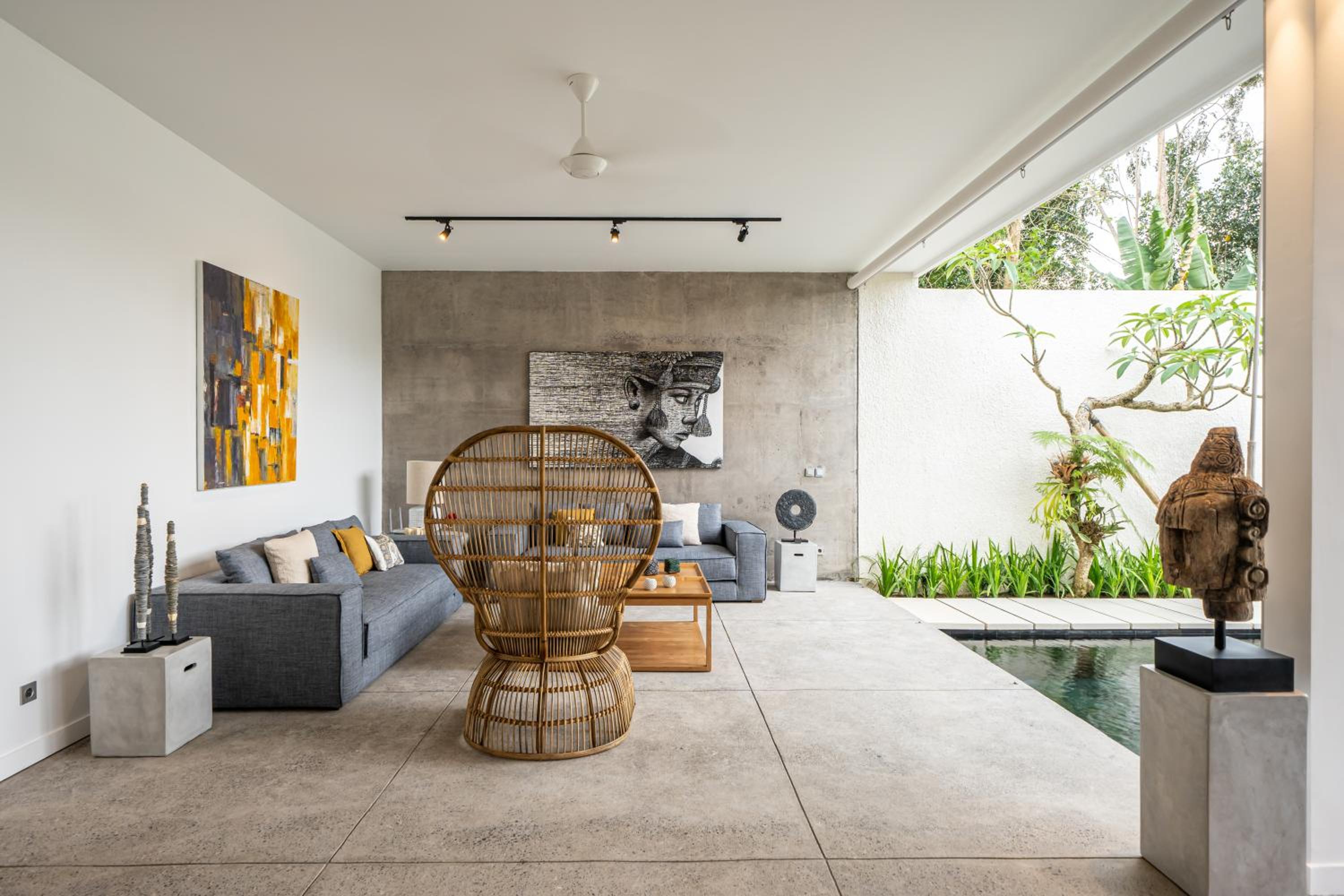 Villa with Private Pool - Photo 18