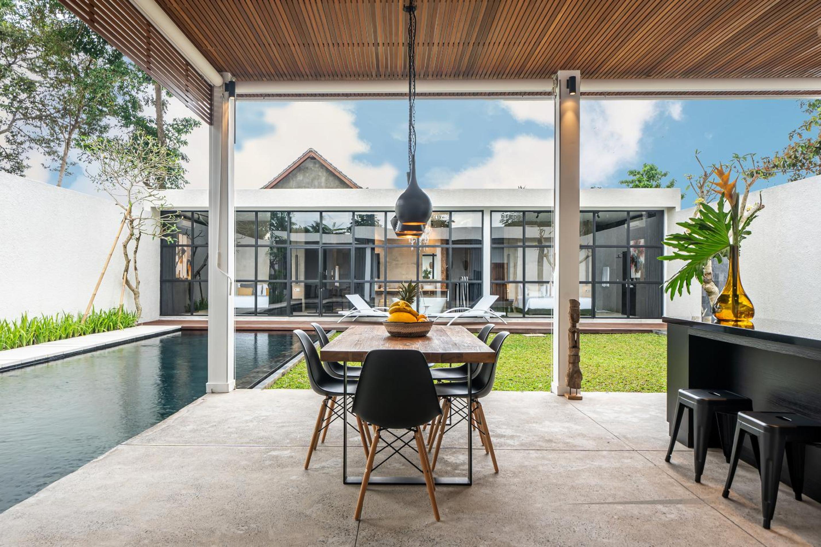 Villa with Private Pool - Photo 30