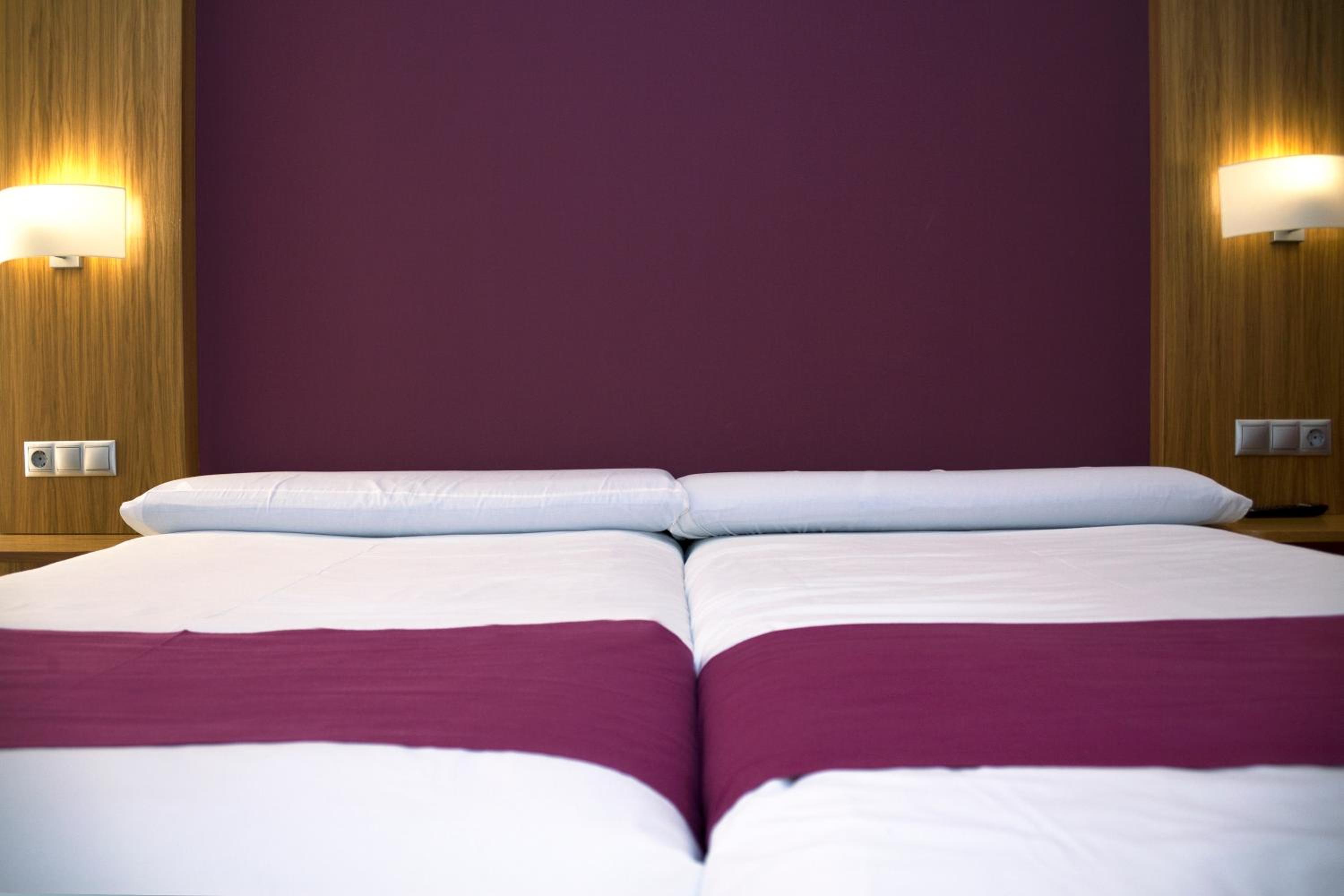 Double Or Twin Room photo 3