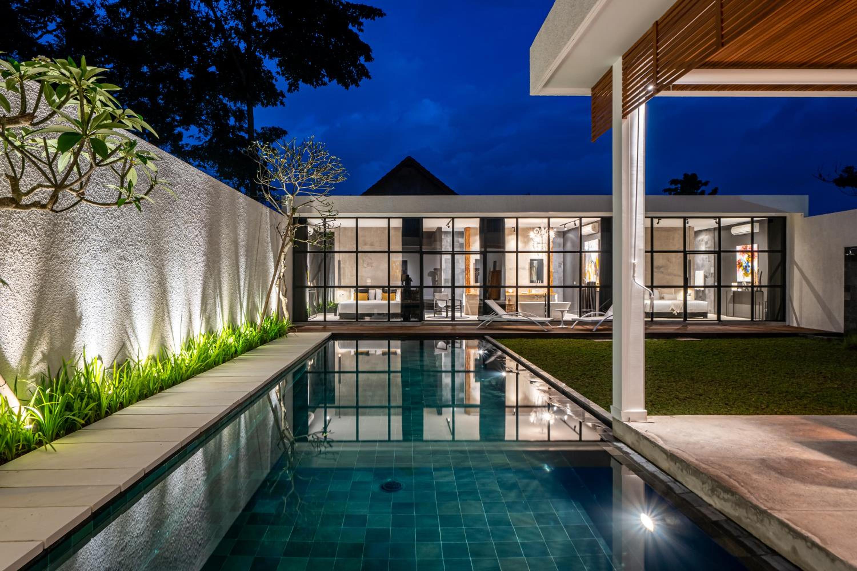 Villa with Private Pool - Photo 43