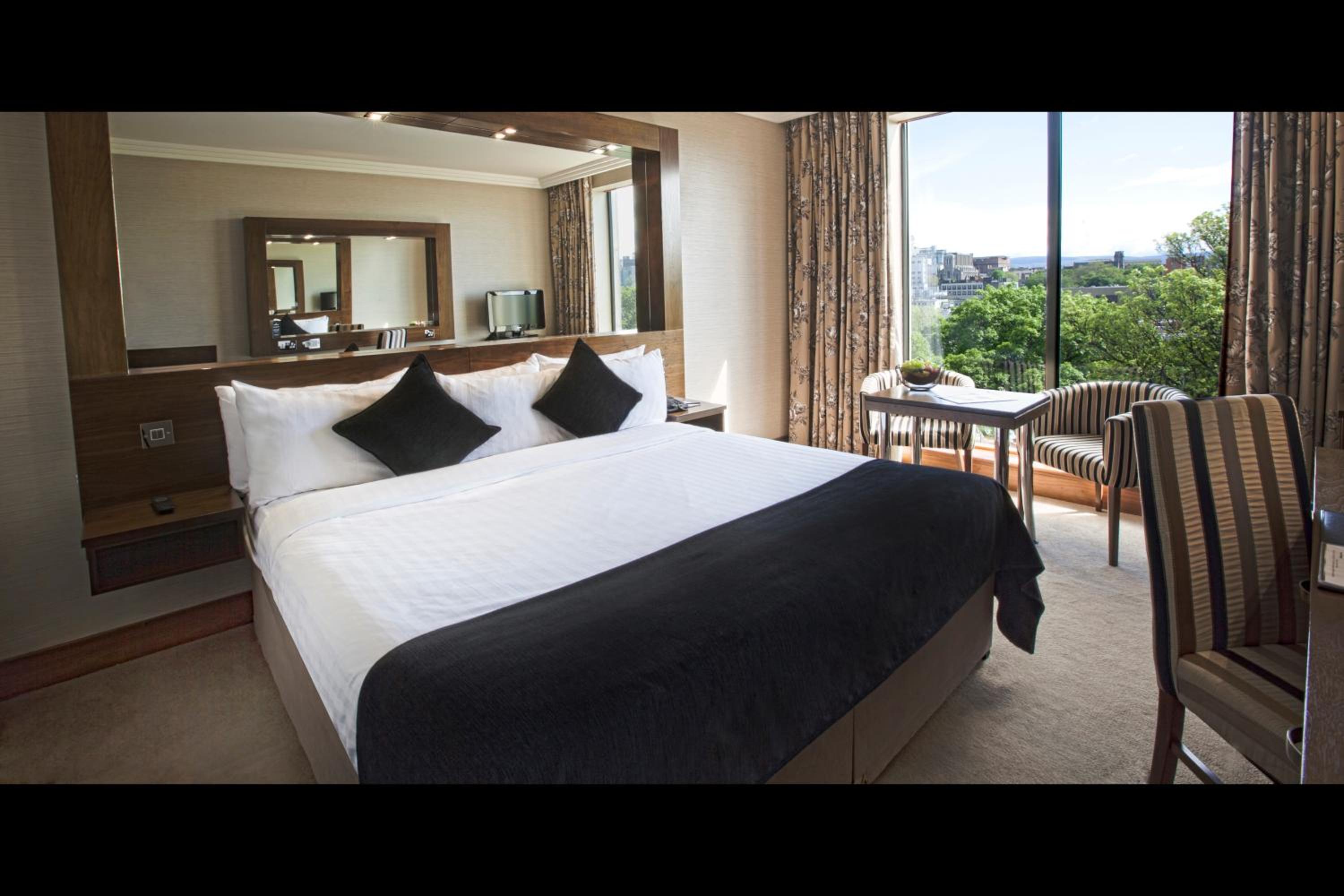 Superior King Room - Photo 2