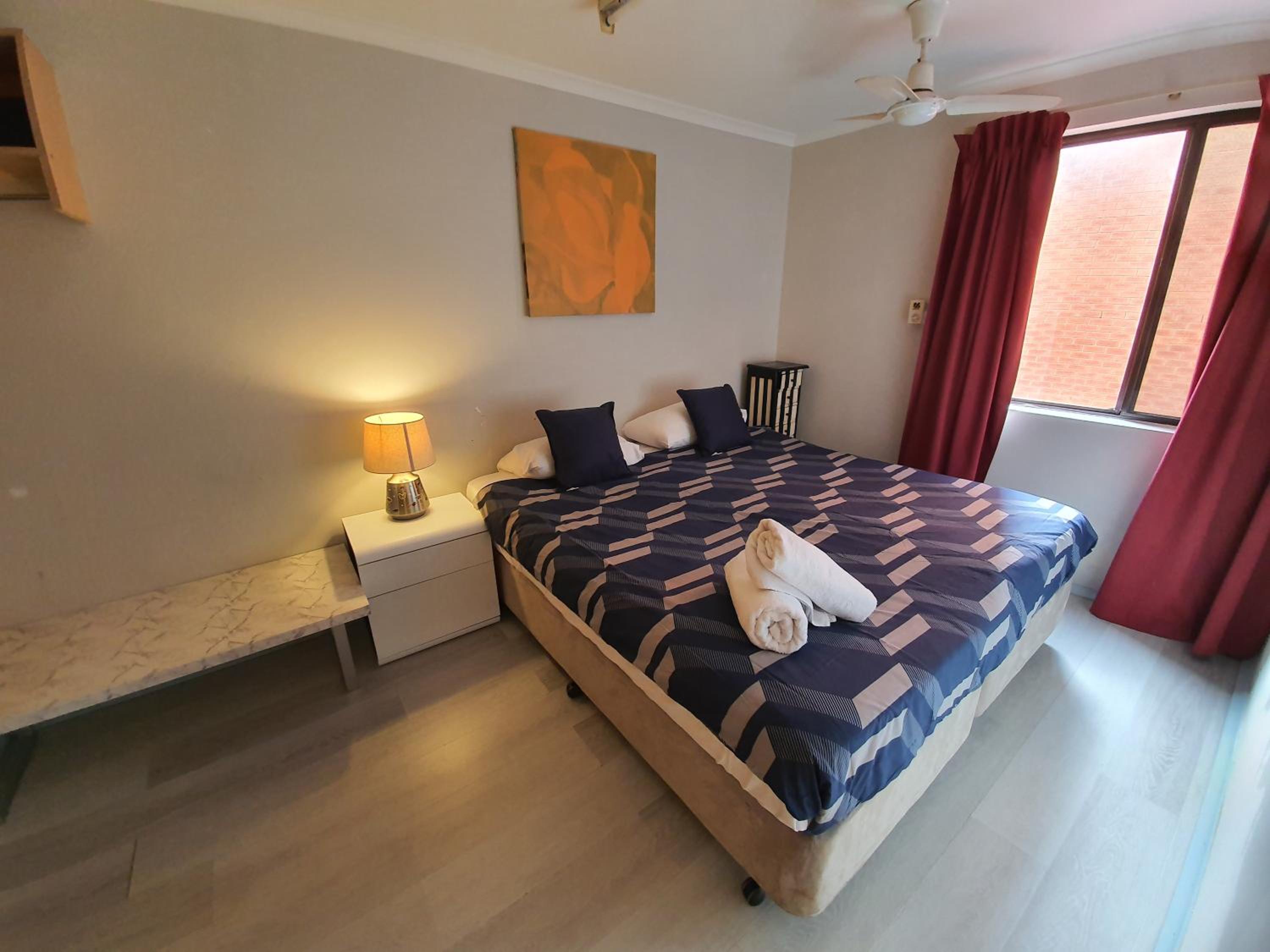 One Bedroom Apartment Queen Bed photo 3