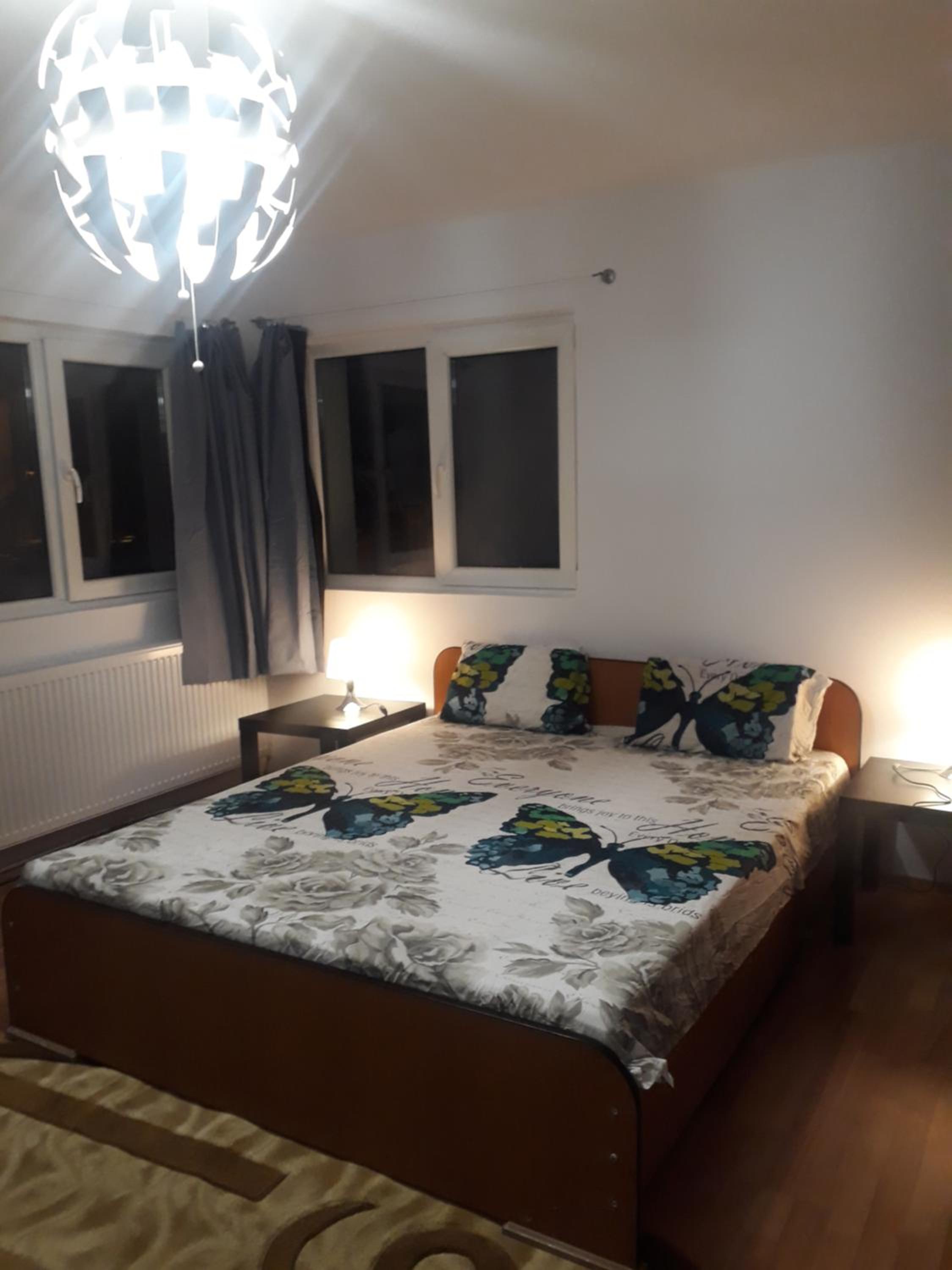 Two-Bedroom House - Photo 1
