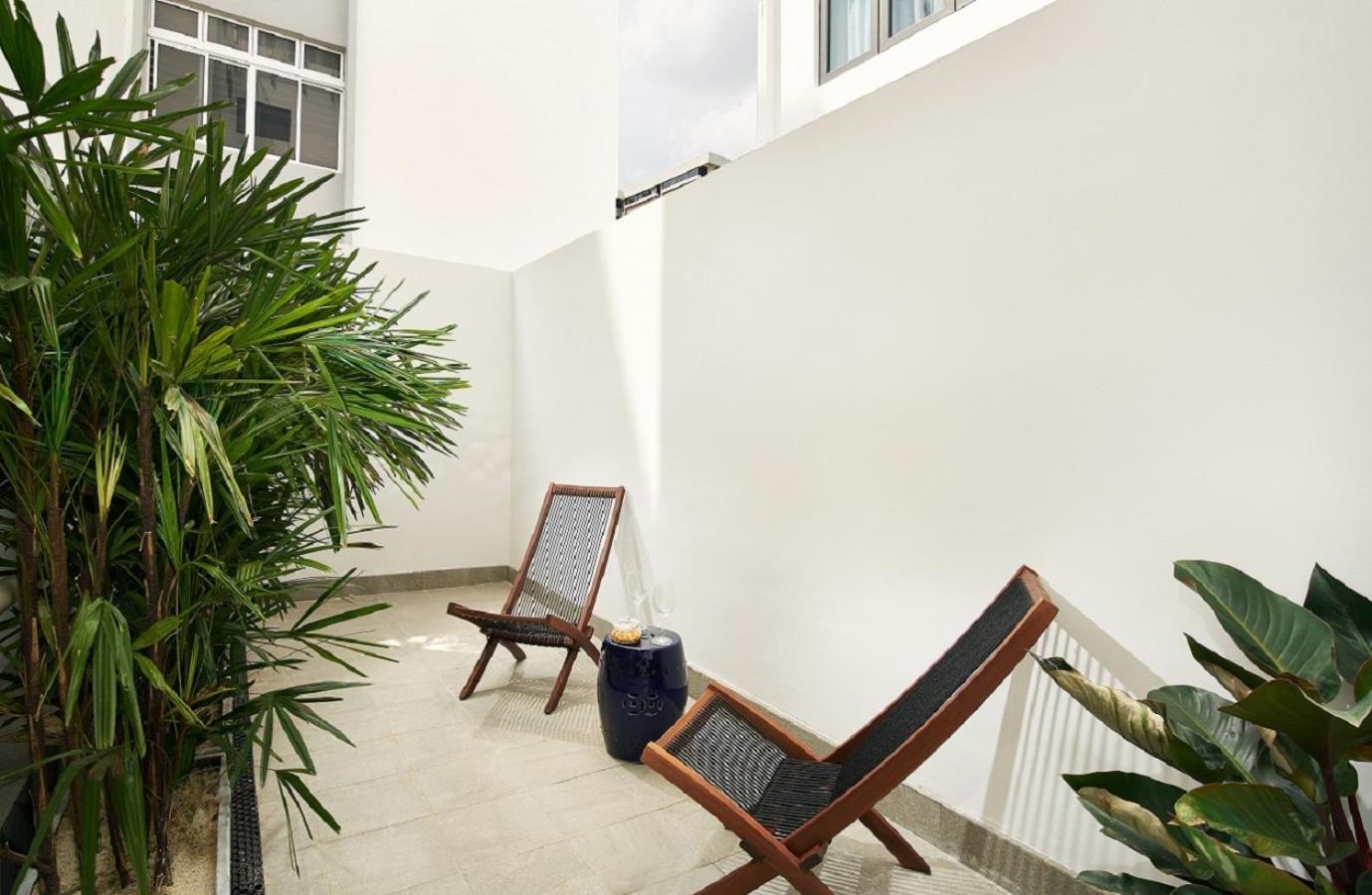 One-Bedroom Patio photo 2