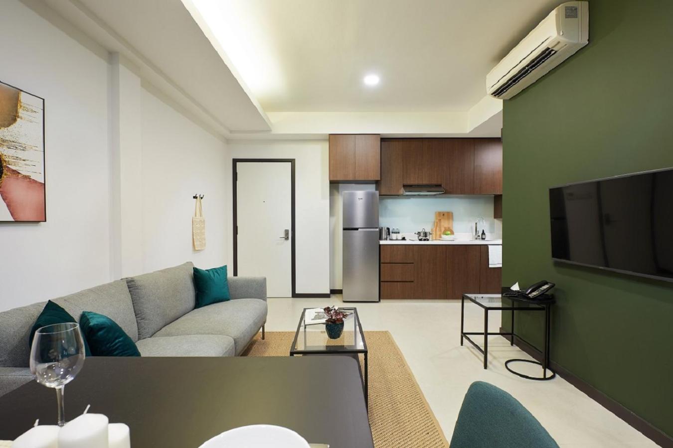 One-Bedroom Suite photo 3