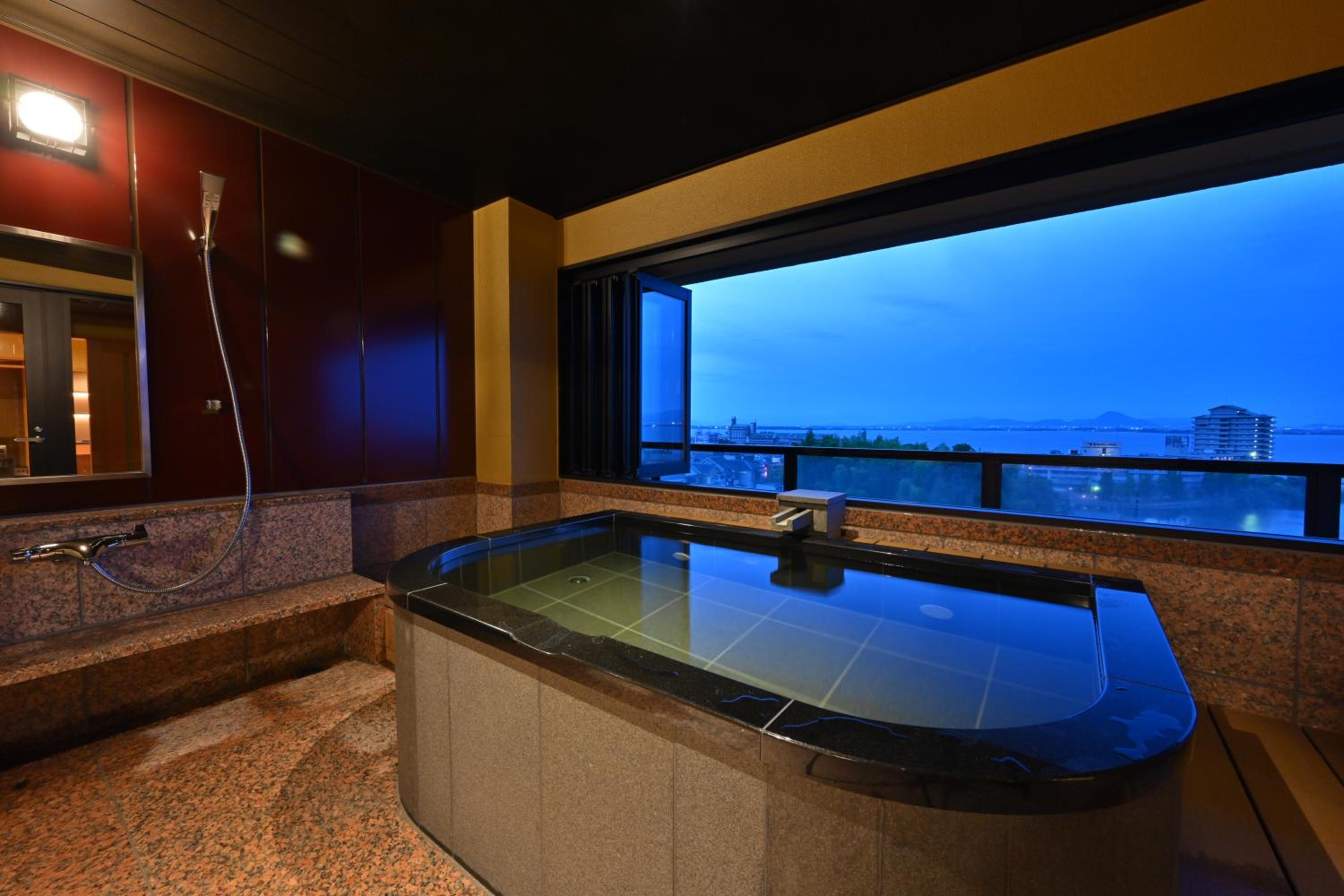 Suite with Open-Air Hot Spring Bath - Photo 8